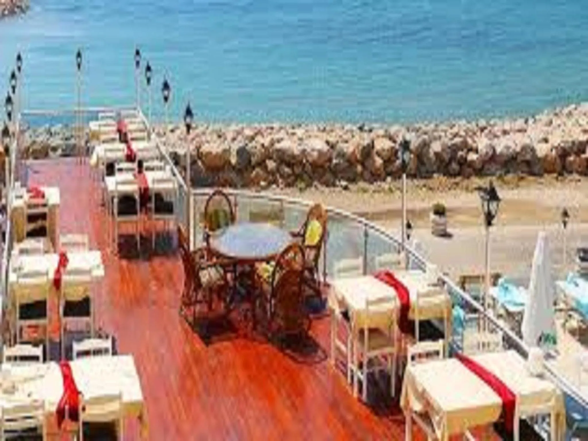 Restaurant/places to eat in Ucem Hotel Golden Sea