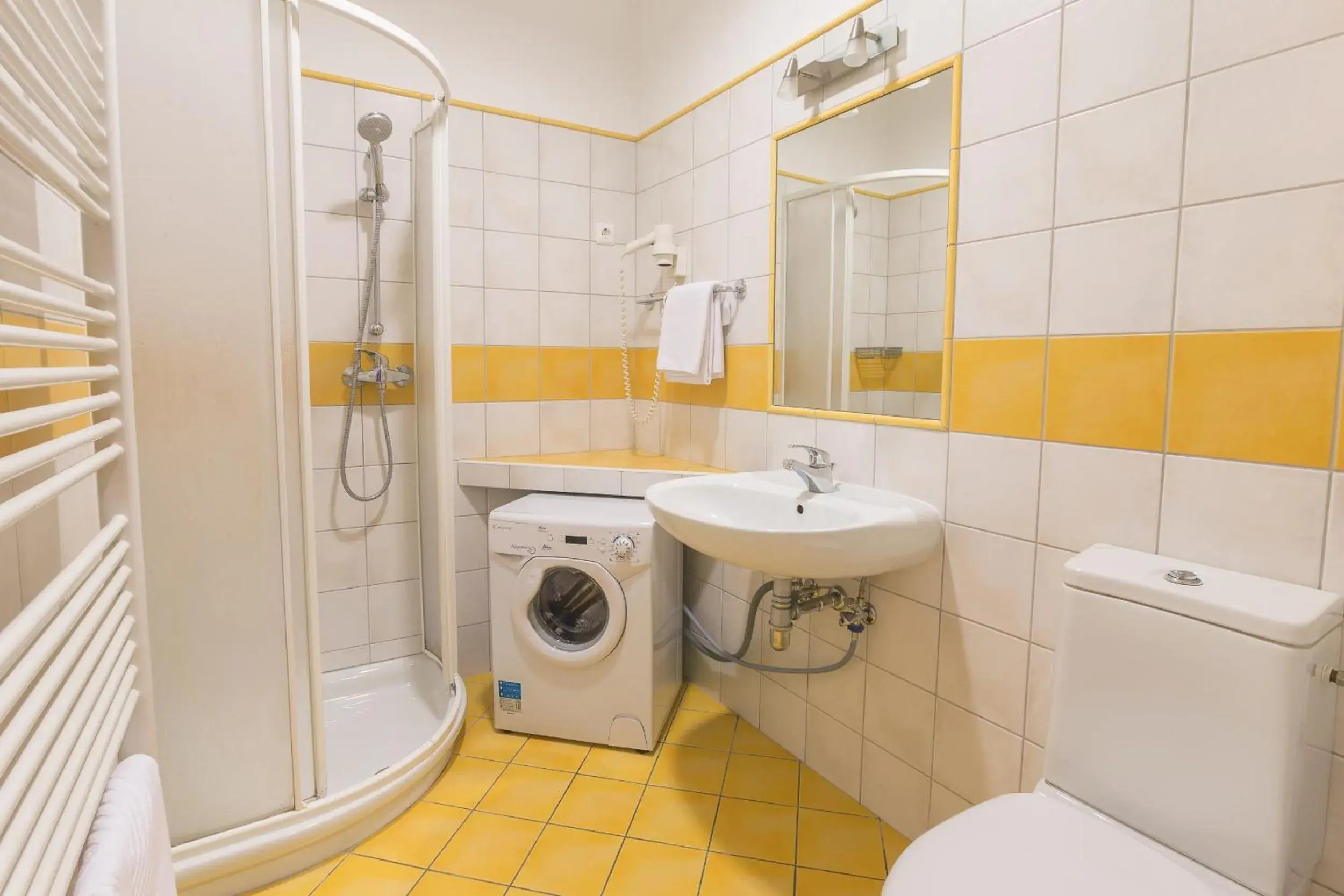 Bathroom in Pri Žabarju Bed & Breakfast Ljubljana Bathroom in Pri Žabarju Bed & Breakfast Ljubljana