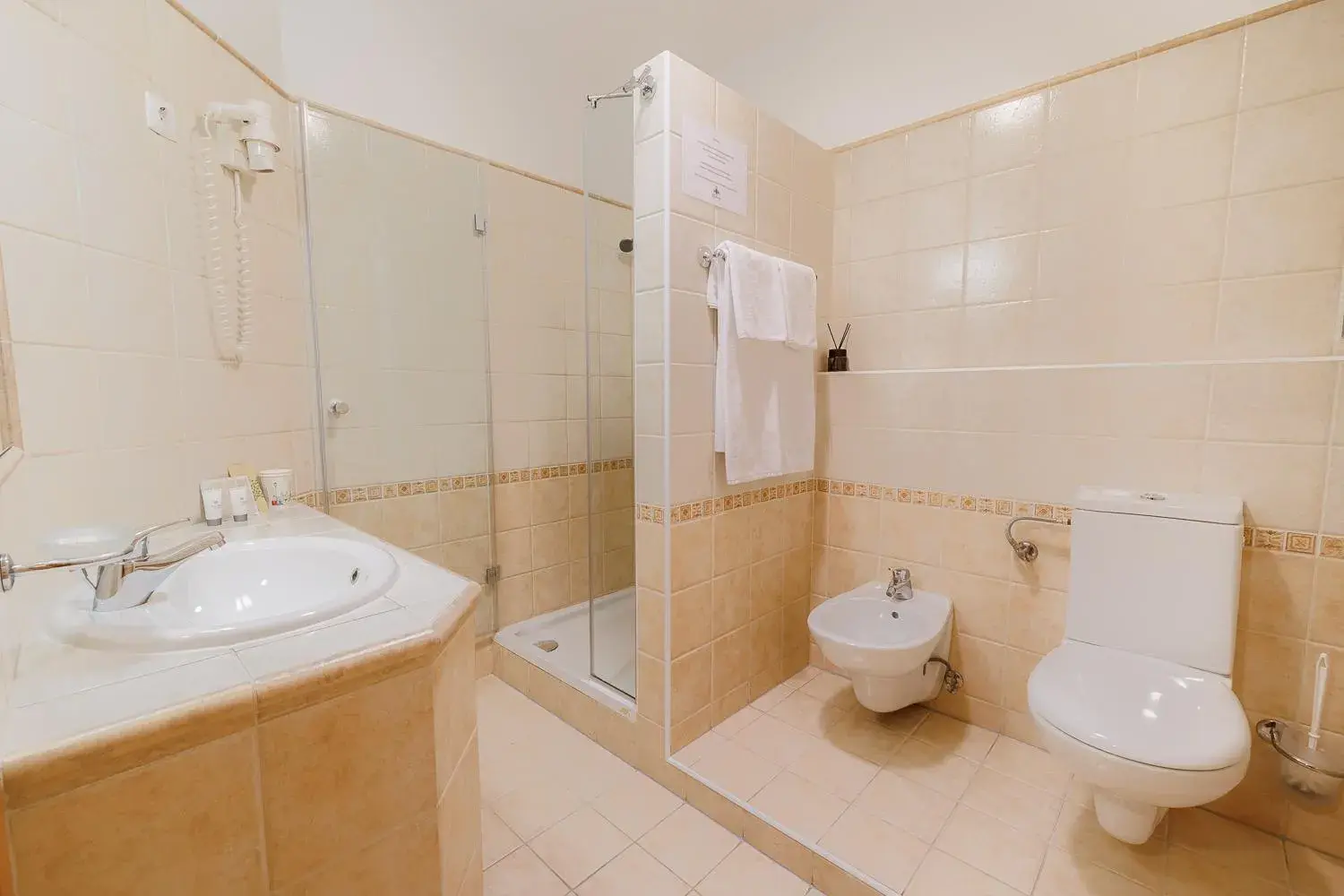 Shower in Pri Žabarju Bed & Breakfast Ljubljana Shower in Pri Žabarju Bed & Breakfast Ljubljana