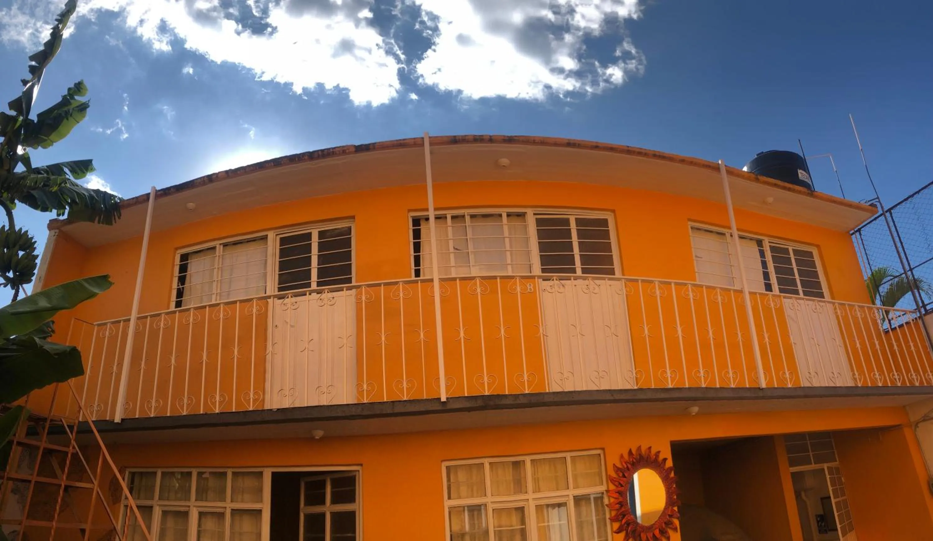 Property building in Los Nardos Hostel -pet friendly-