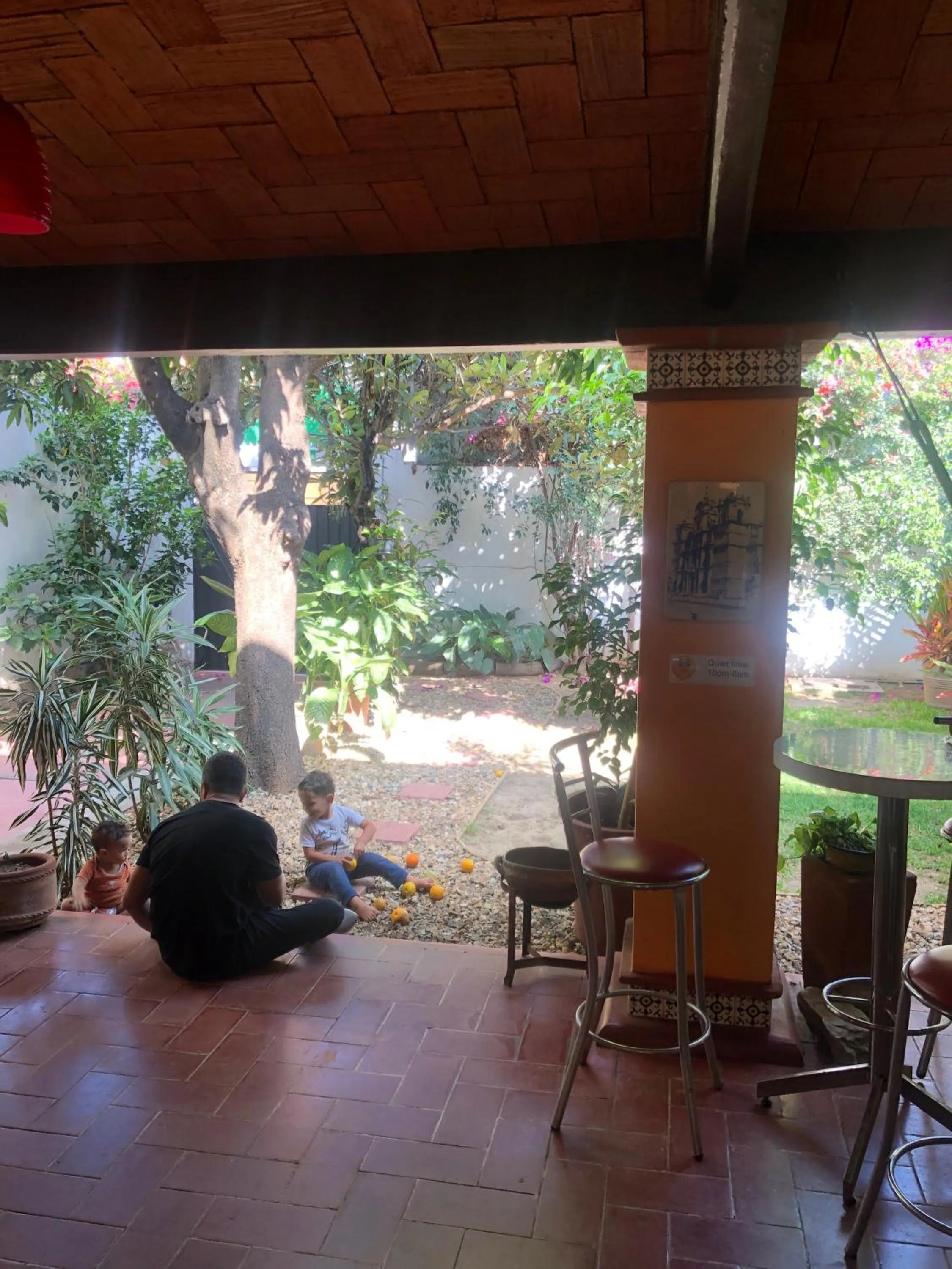 Day in Los Nardos Hostel -pet friendly-