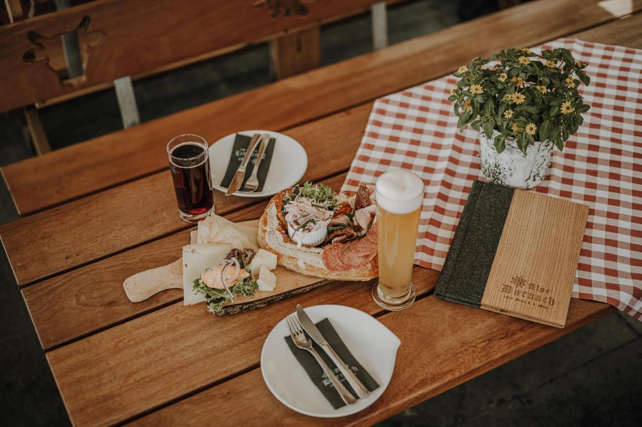 Restaurant/places to eat in Alpe Dornach