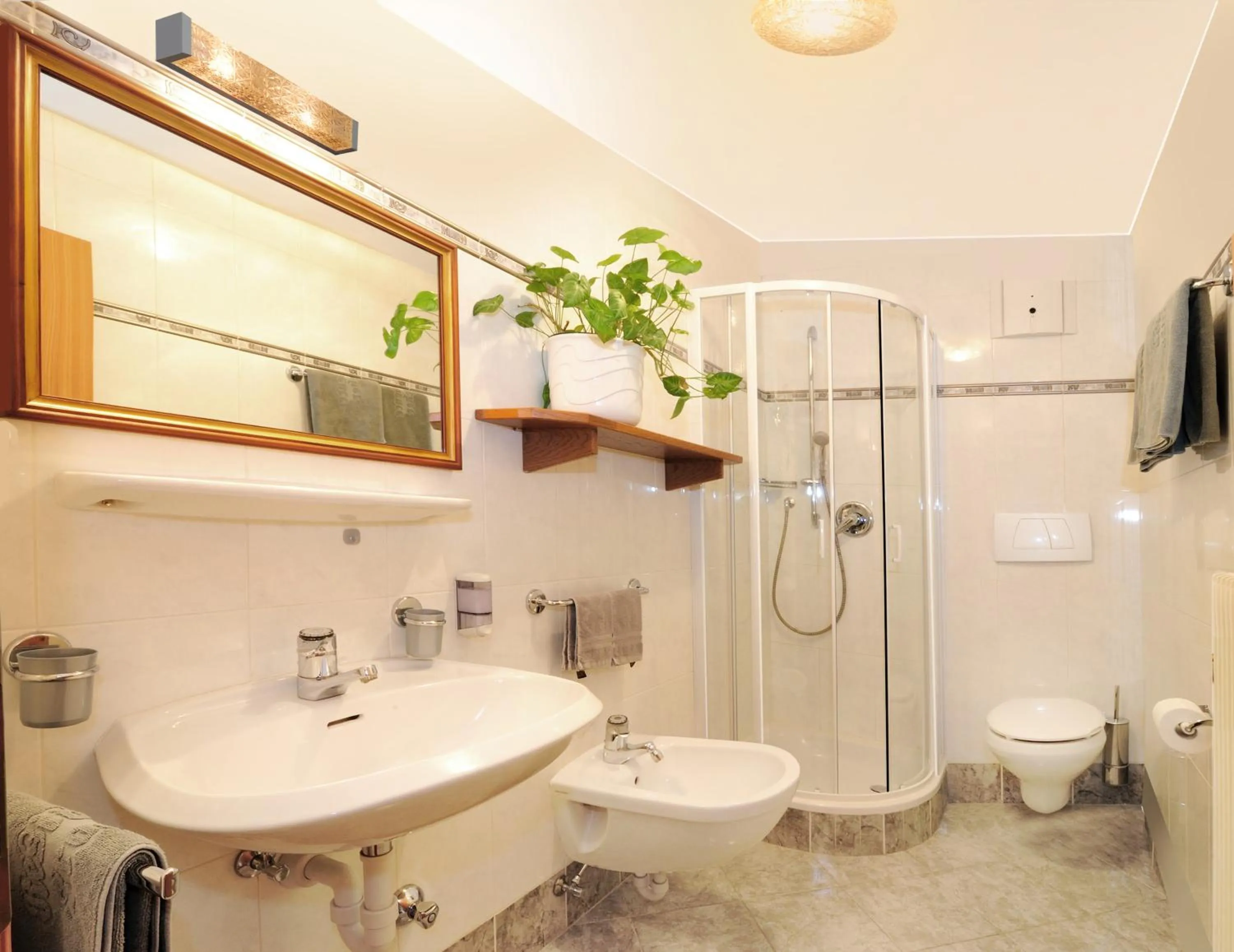 Bathroom in Garni Residence Trocker