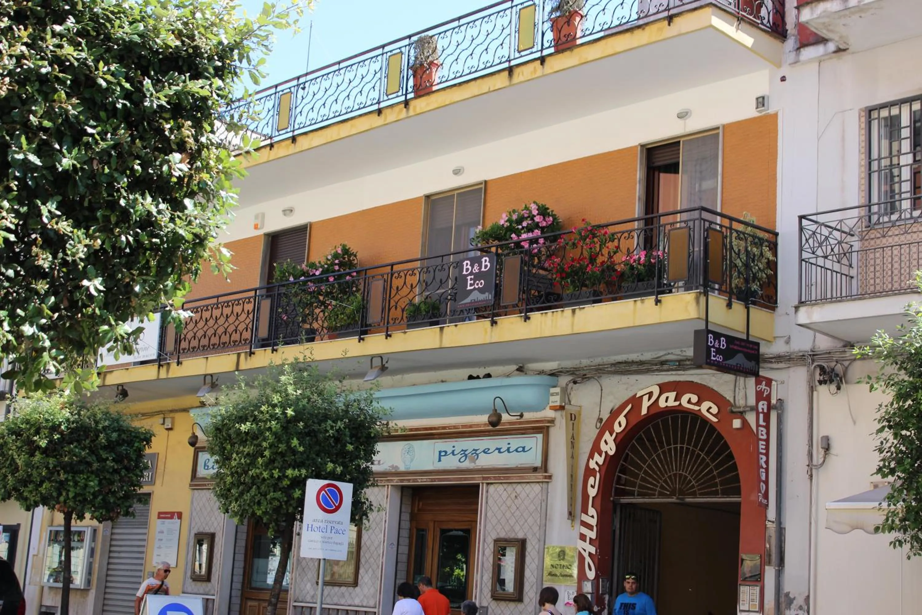 Facade/entrance in B&B Eco