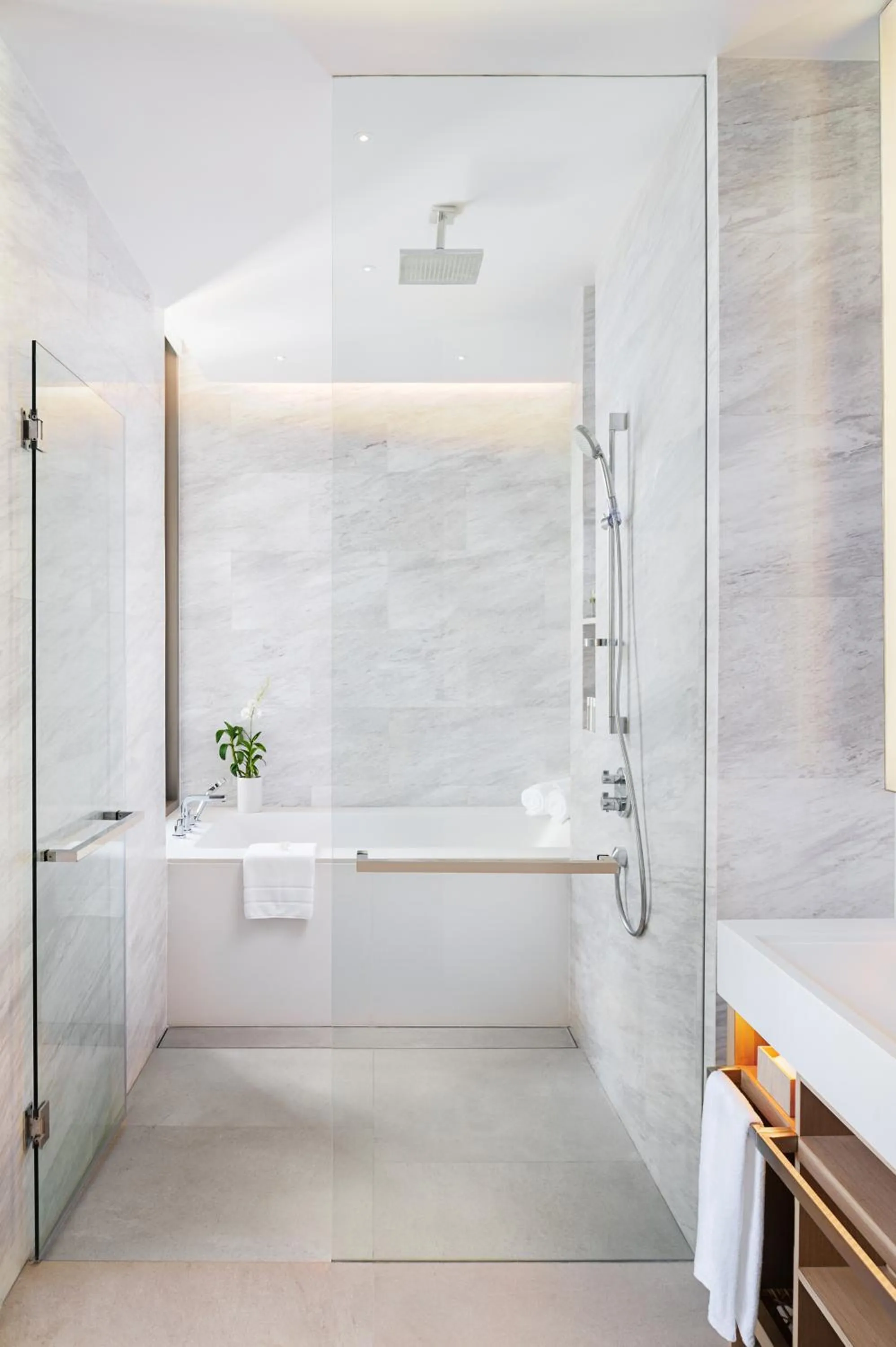 Bathroom in Twinpalms MontAzure Phuket