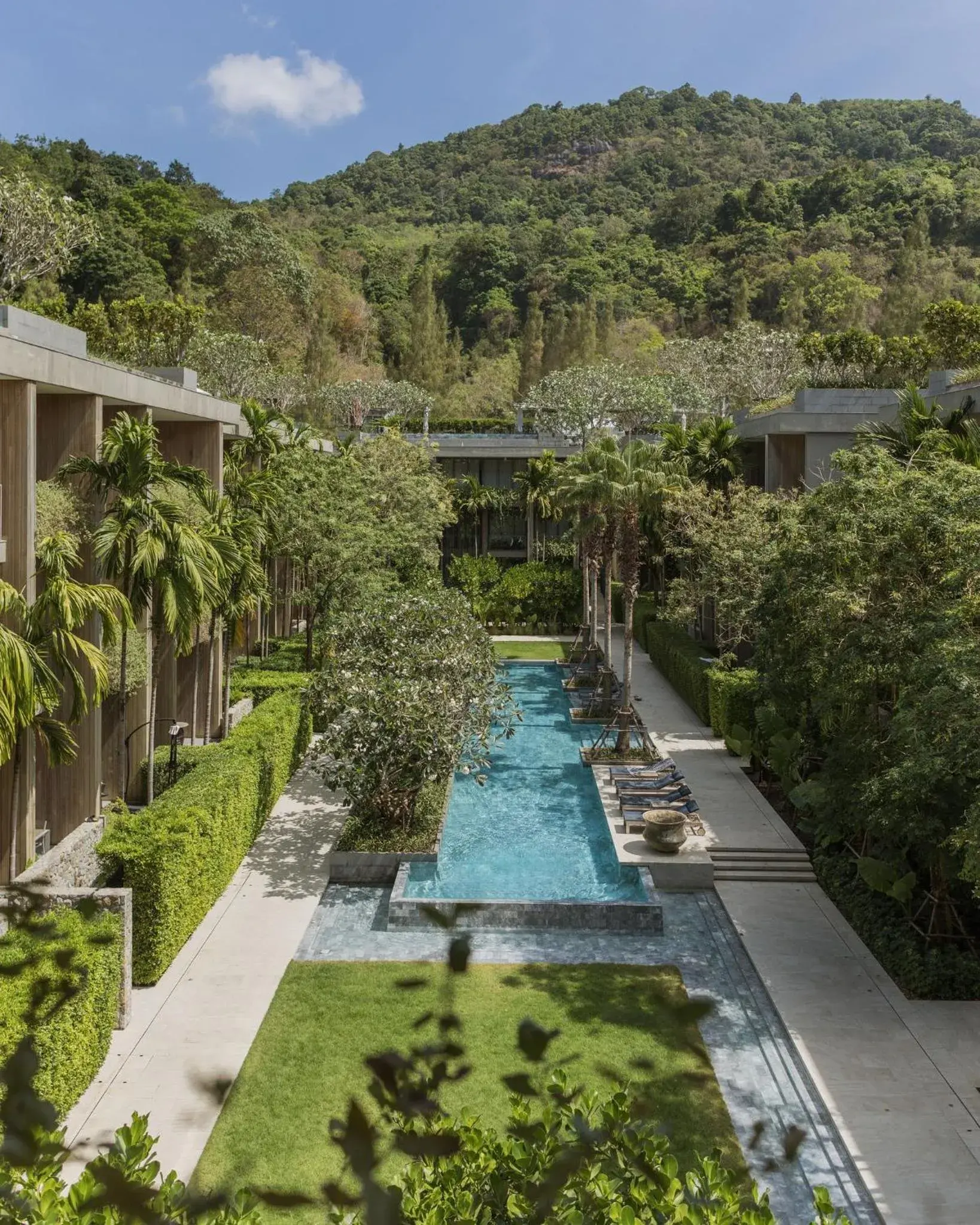 Pool view in Twinpalms MontAzure Phuket Pool view in Twinpalms MontAzure Phuket