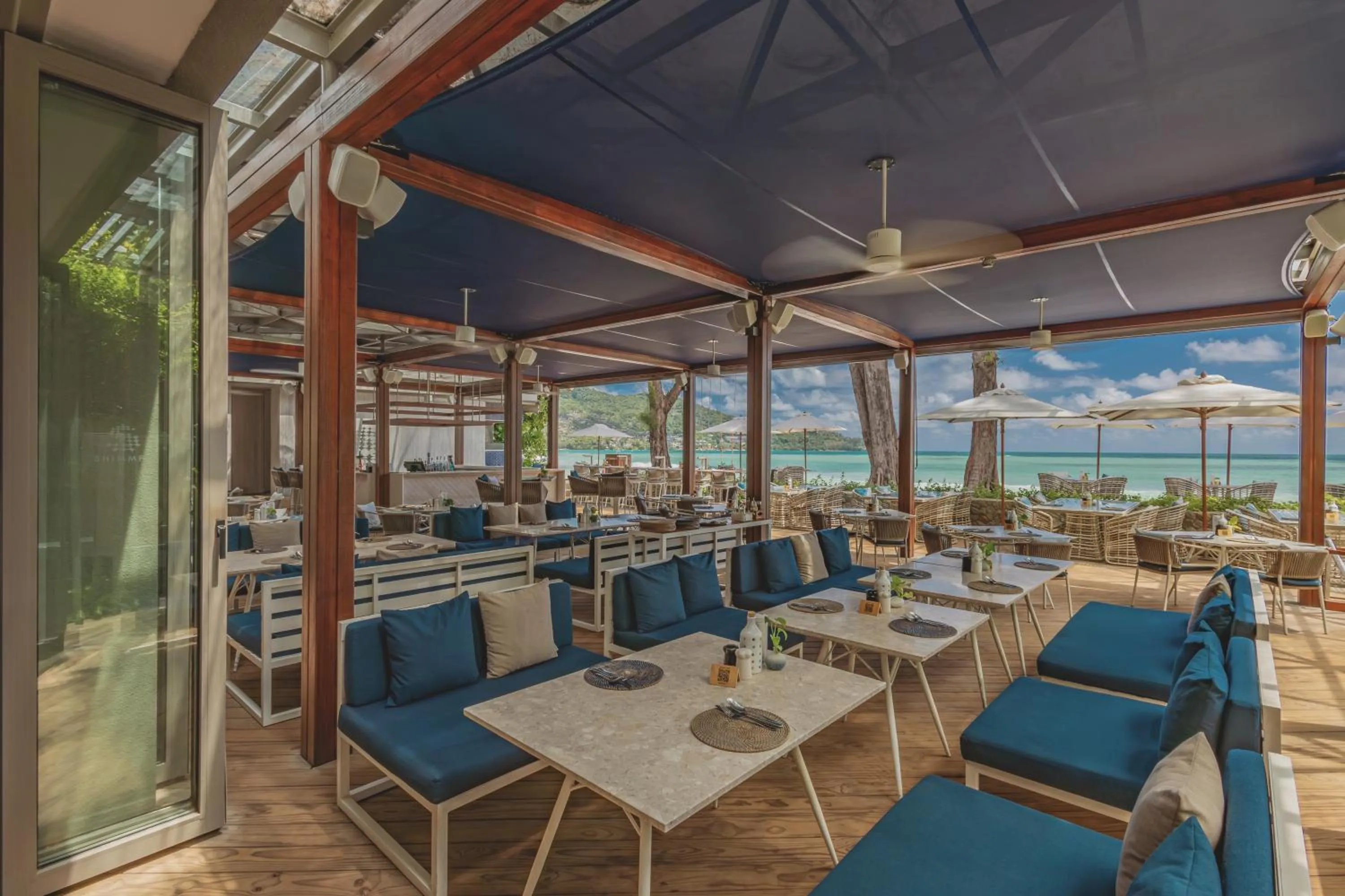 Restaurant/places to eat in Twinpalms MontAzure Phuket