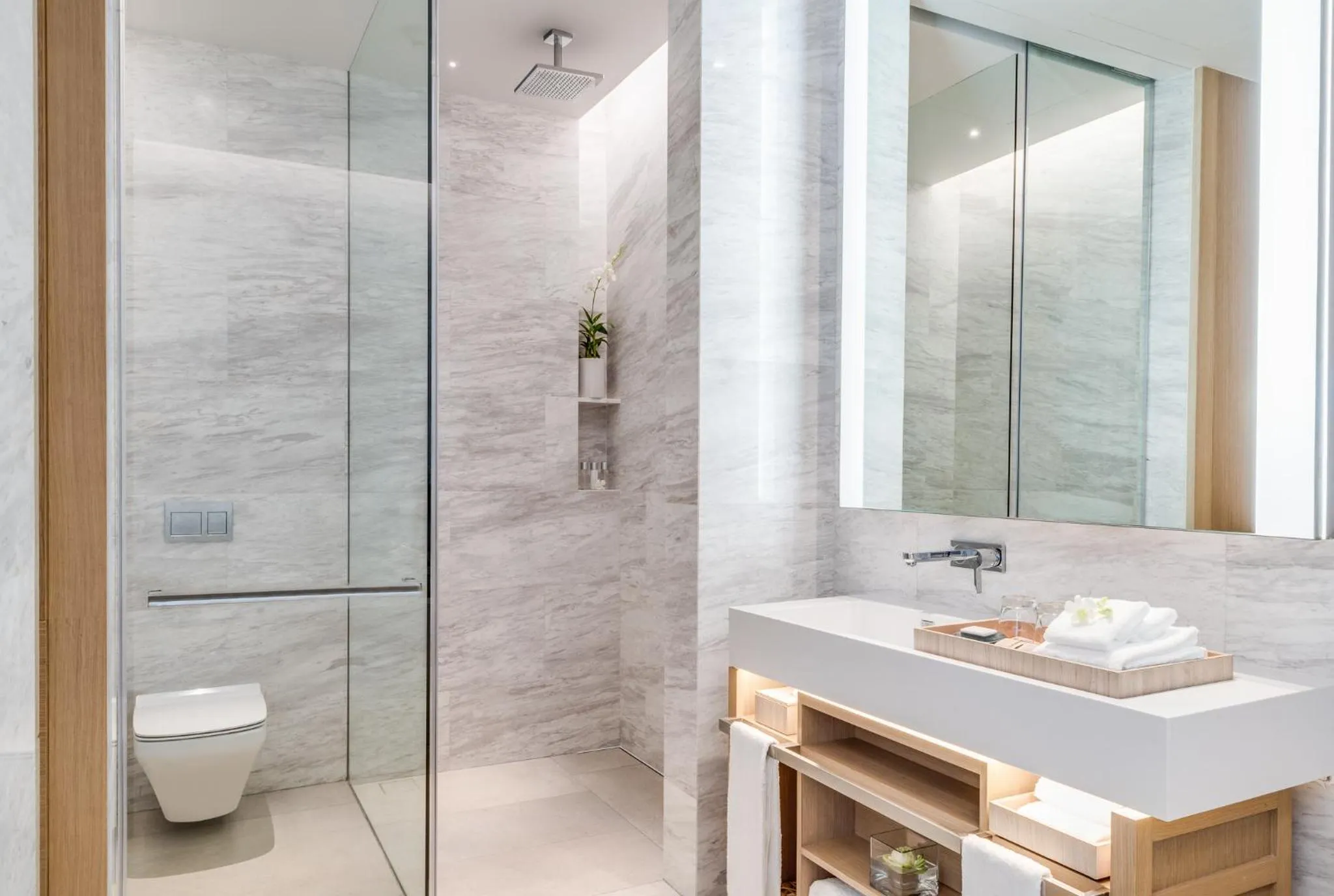 Shower in Twinpalms MontAzure Phuket