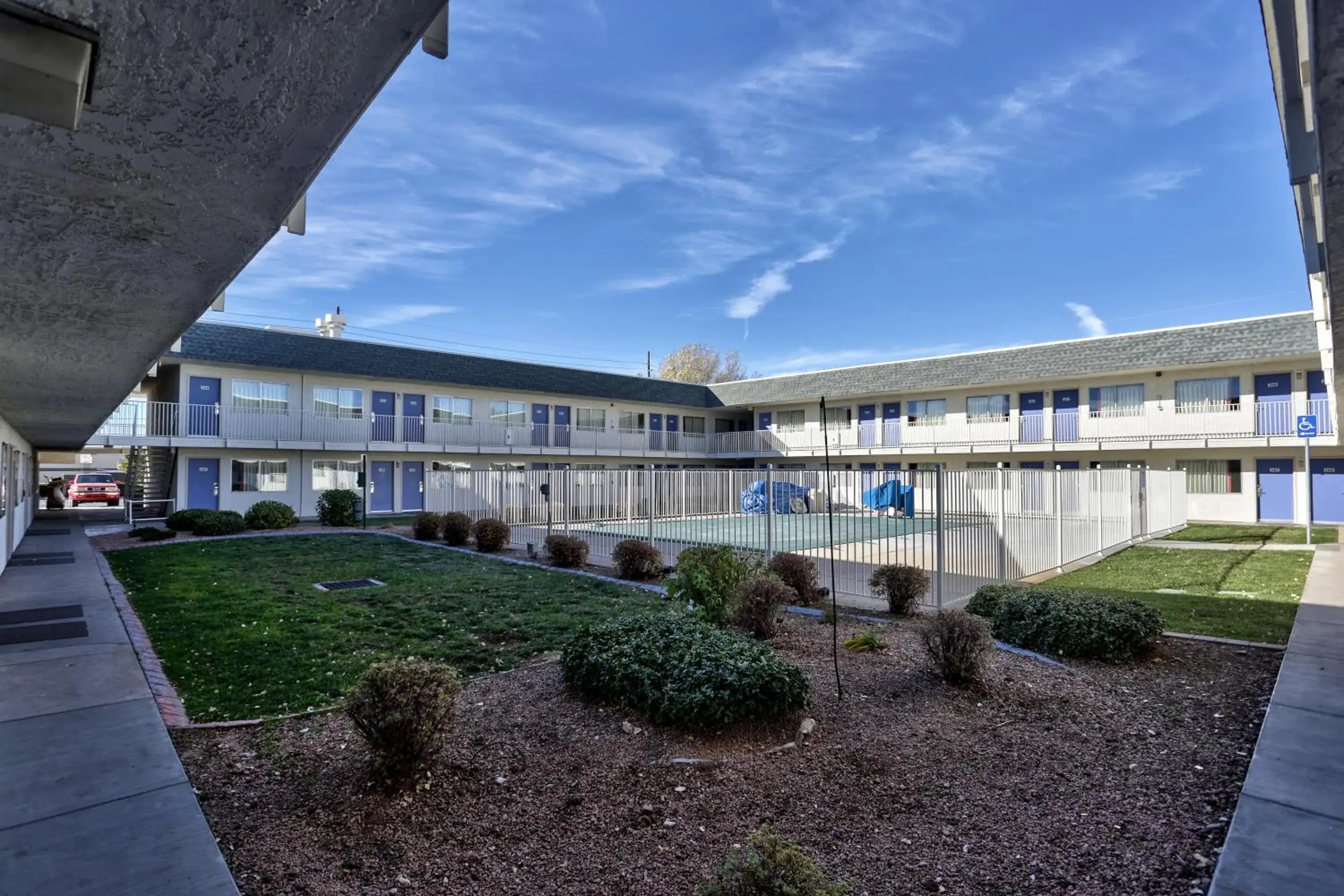 Property building in Motel 6-Flagstaff, AZ - Butler Property building in Motel 6-Flagstaff, AZ - Butler