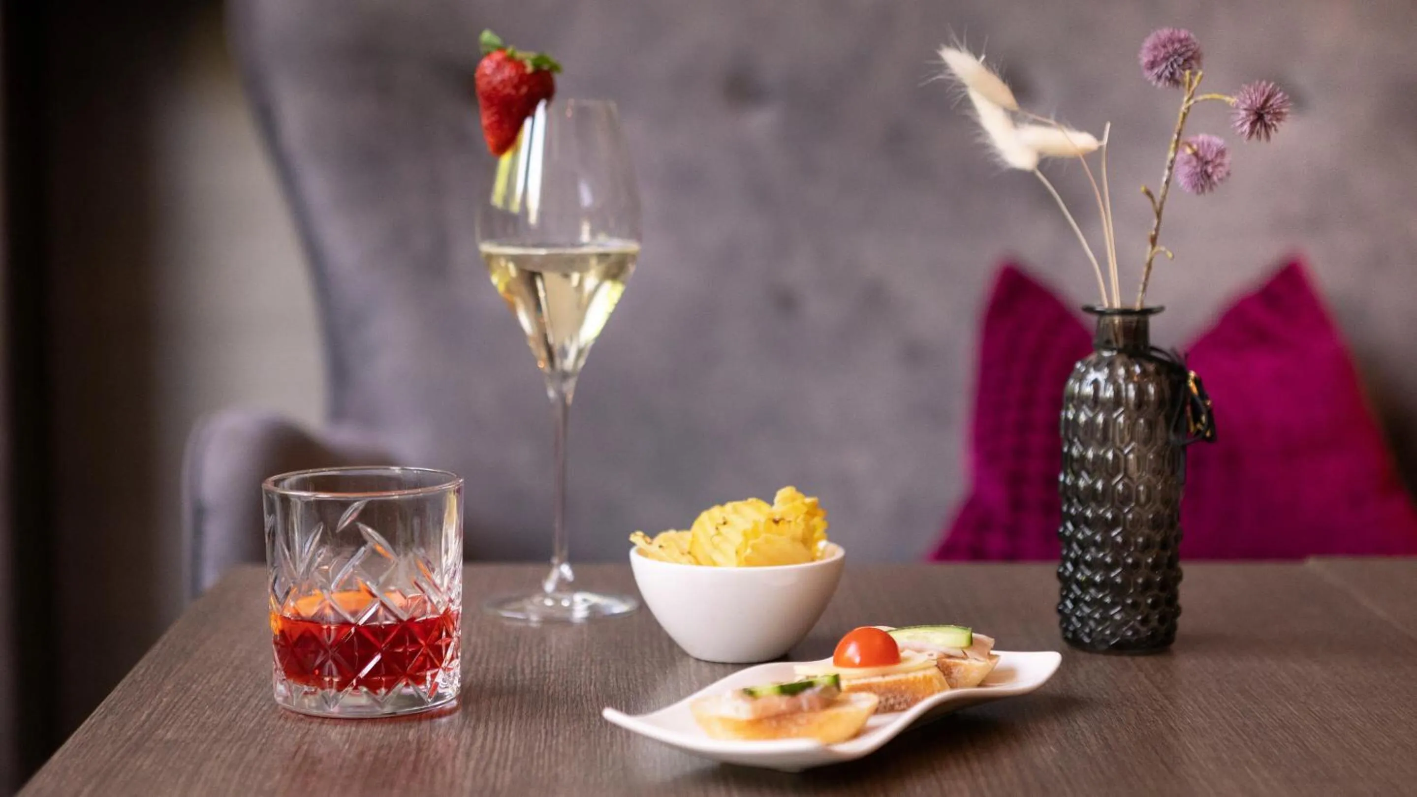 Lounge or bar in City Hotel Merano