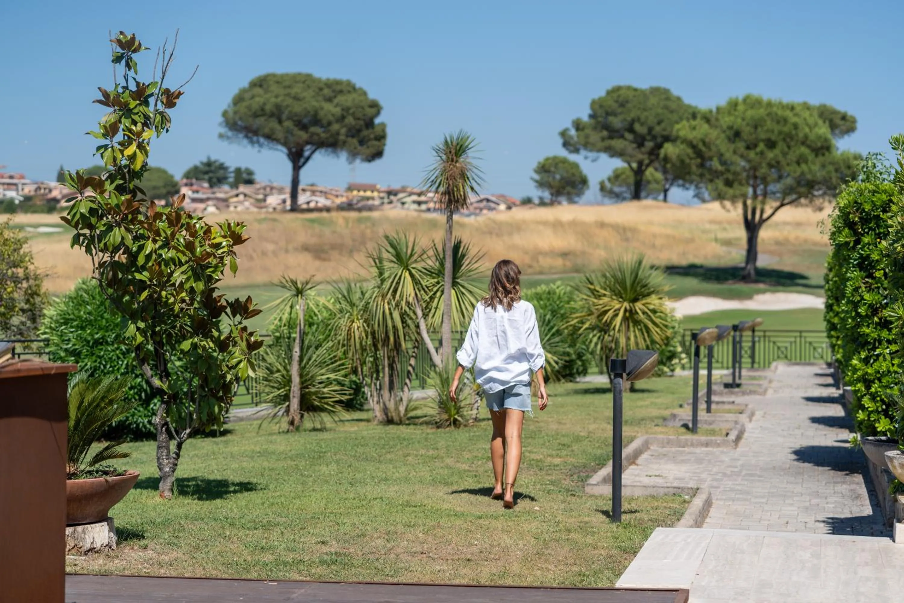 Inner courtyard view in Carpediem Roma Golf Club