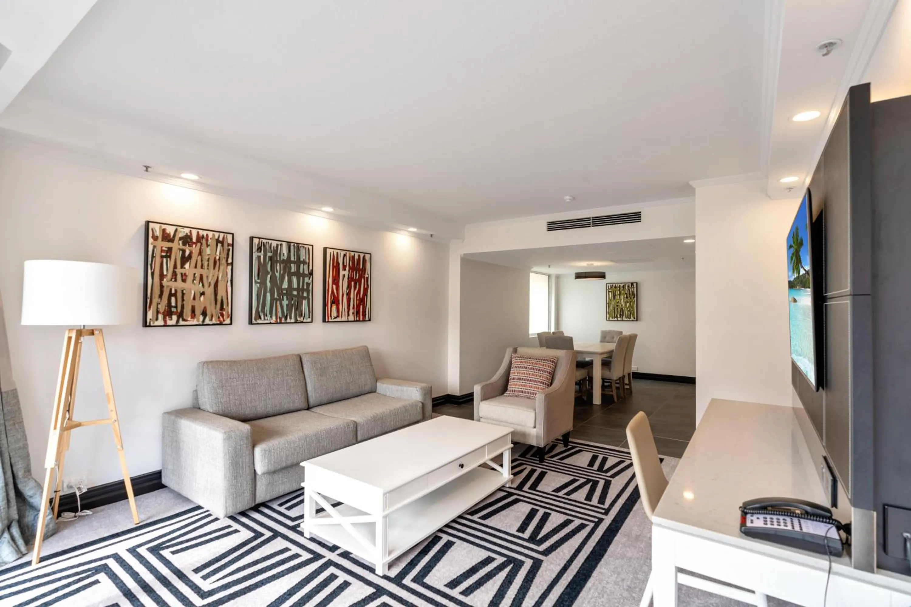 TV and multimedia in Pullman Cairns International