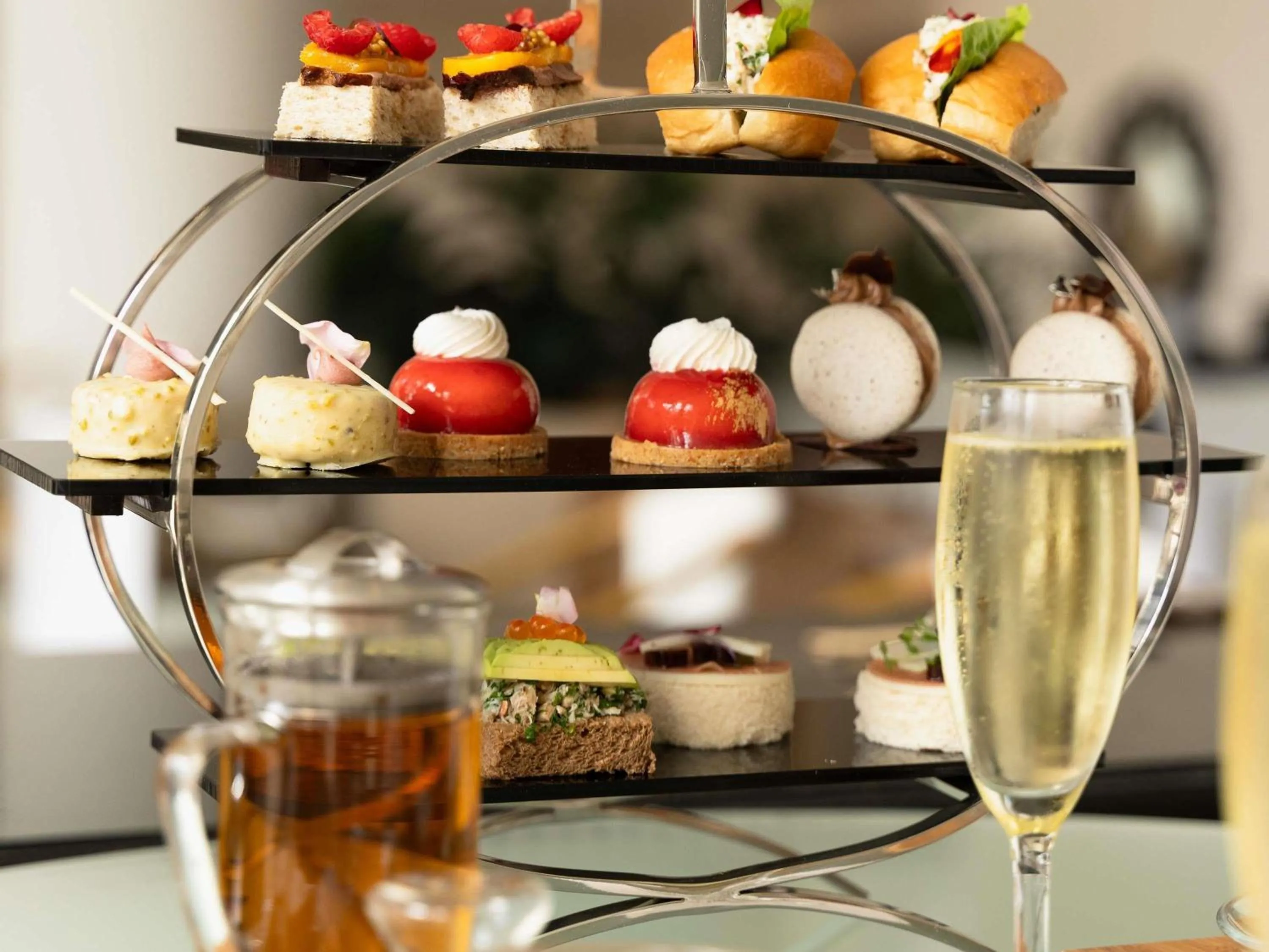 Restaurant/places to eat in Pullman Cairns International