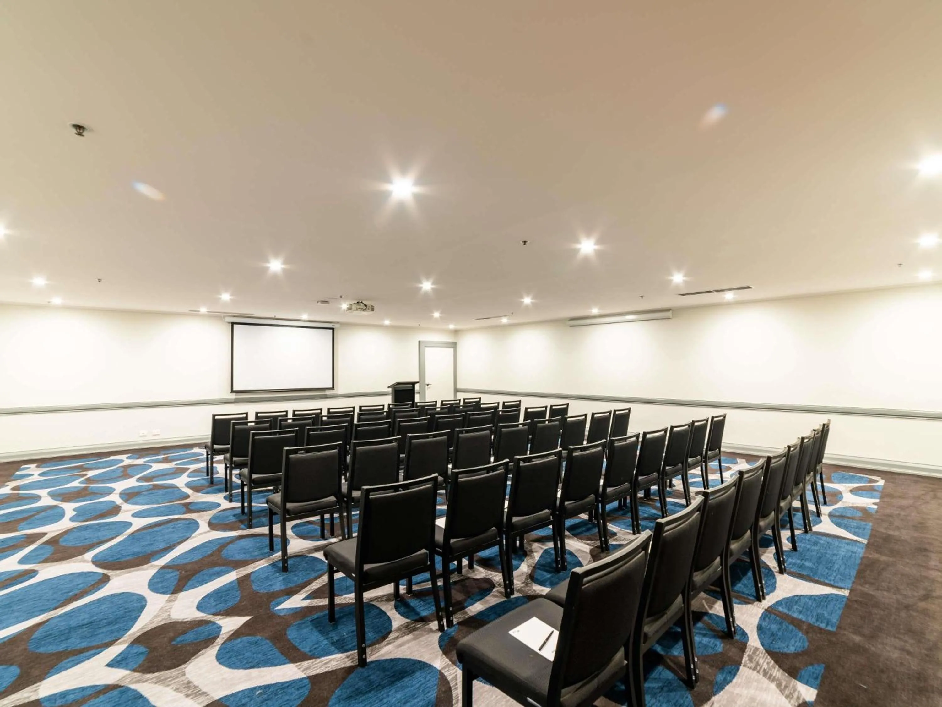 Meeting/conference room in Pullman Cairns International