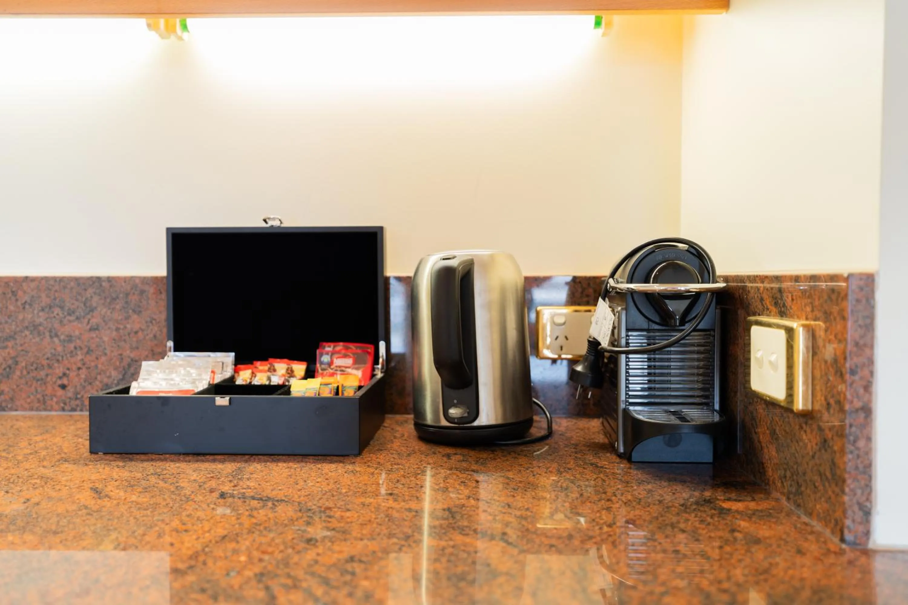 Coffee/tea facilities in Pullman Cairns International