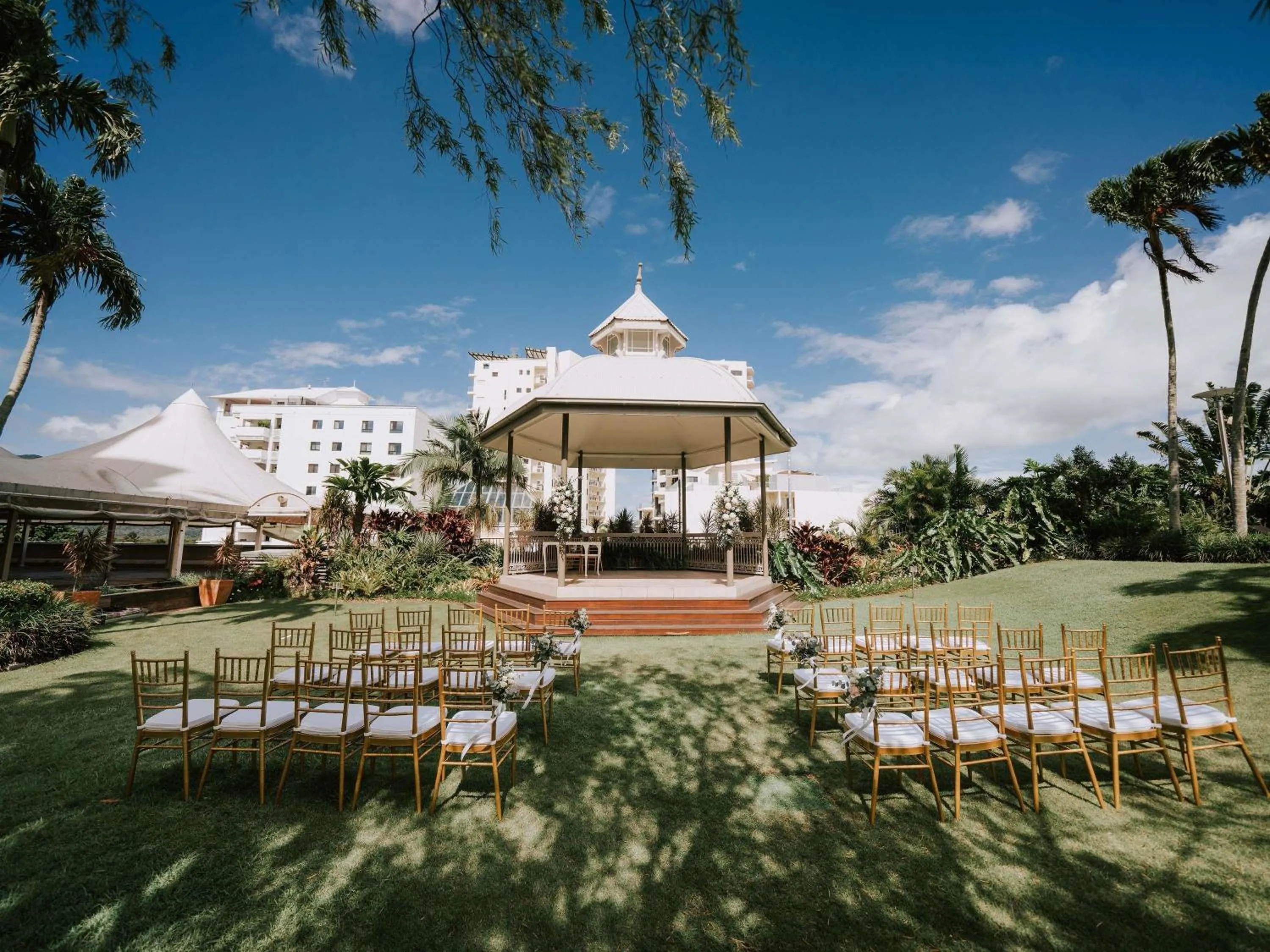 wedding in Pullman Cairns International