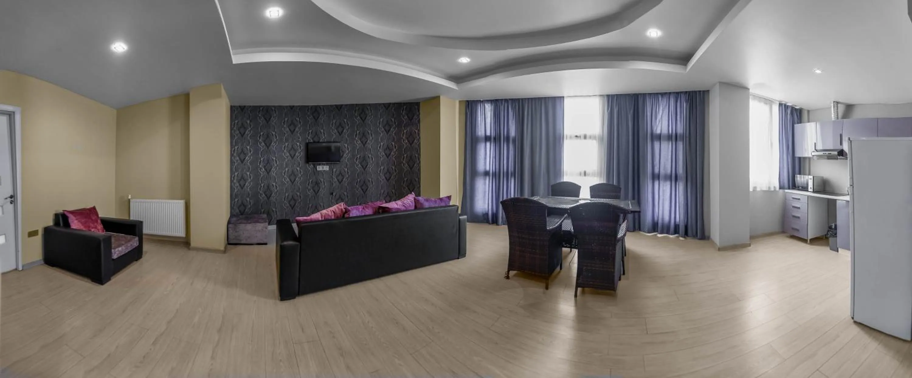 Seating area in Diplomat Suites Hotel