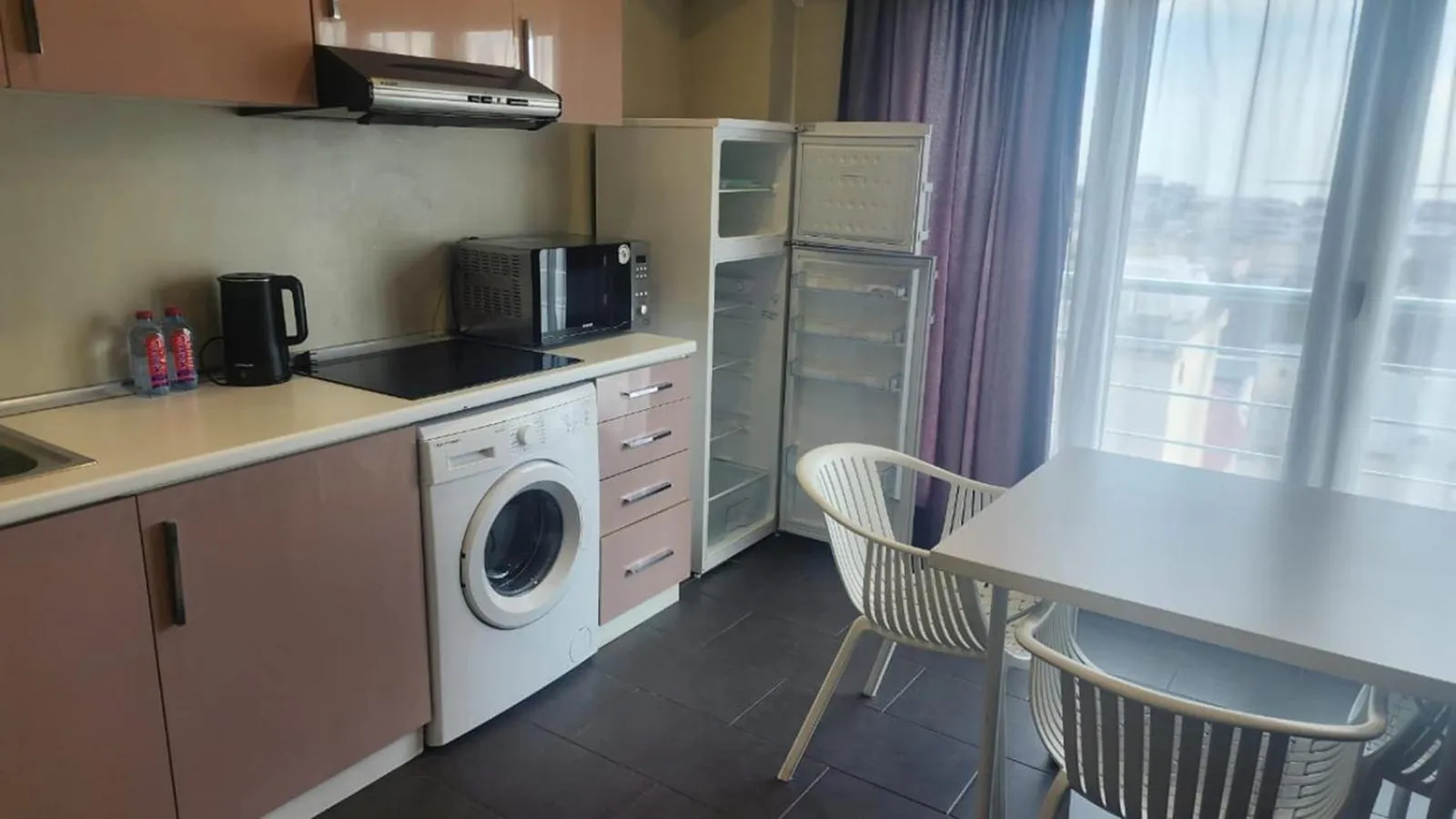 kitchen in Diplomat Suites Hotel