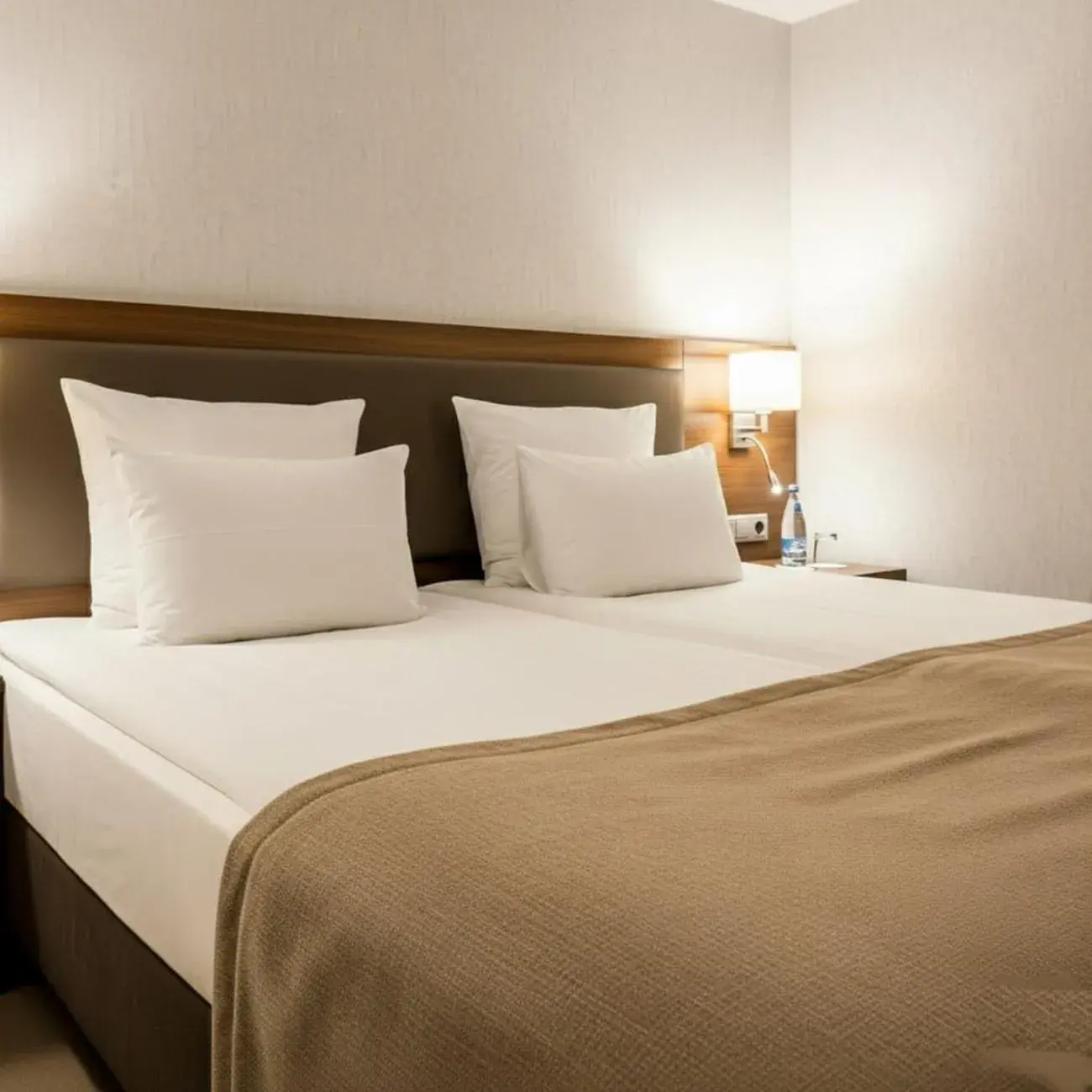 Bed in Diplomat Suites Hotel Bed in Diplomat Suites Hotel