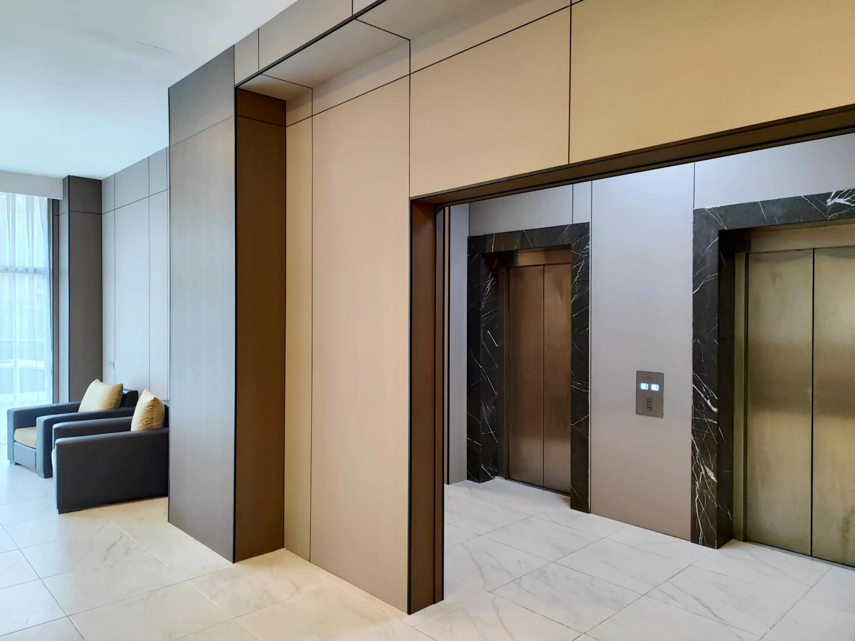 Facade/entrance in Diplomat Suites Hotel