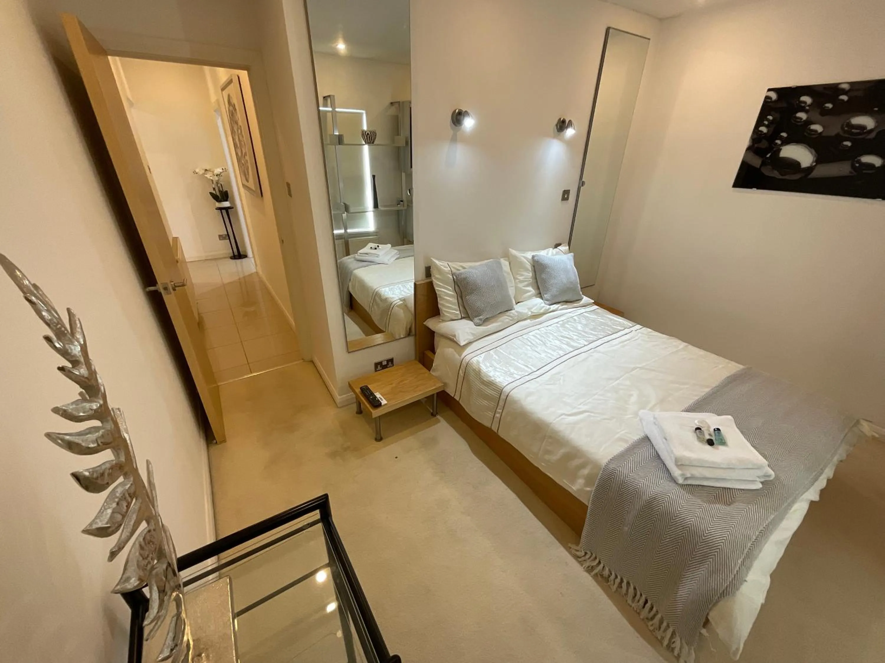 Bed in Earle House Serviced Apartments