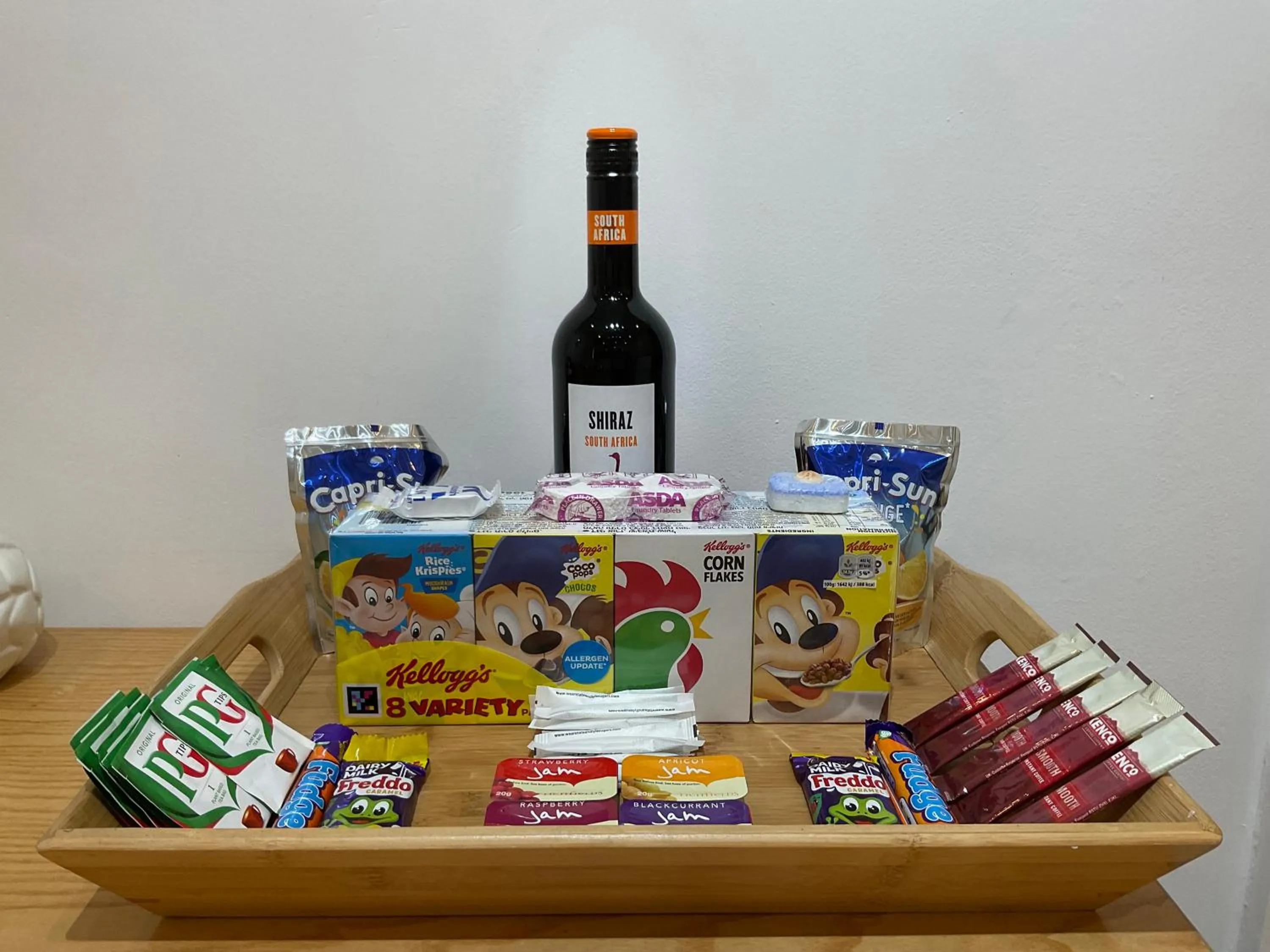 Coffee/tea facilities in Earle House Serviced Apartments