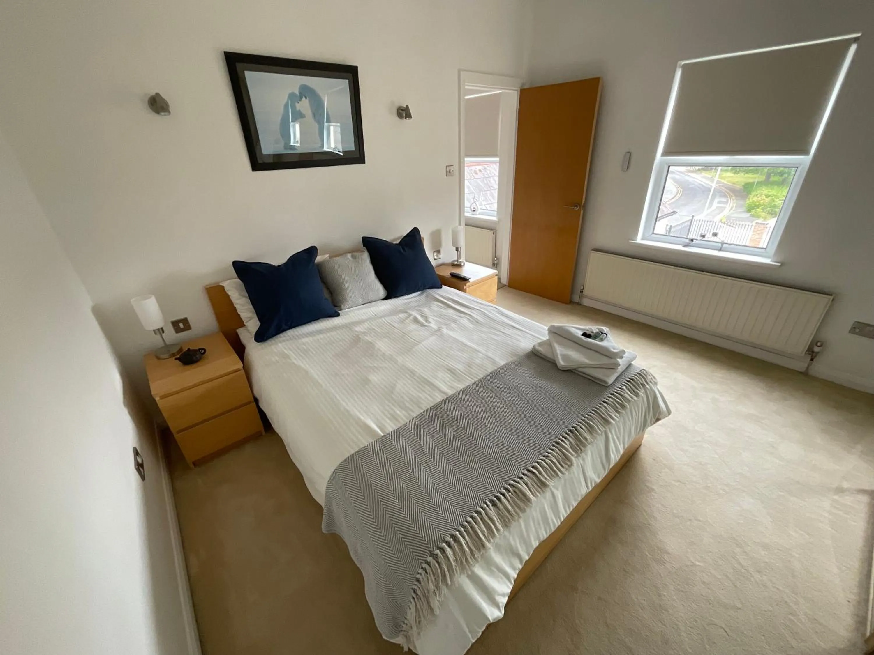 Bedroom, Bed in Earle House Serviced Apartments
