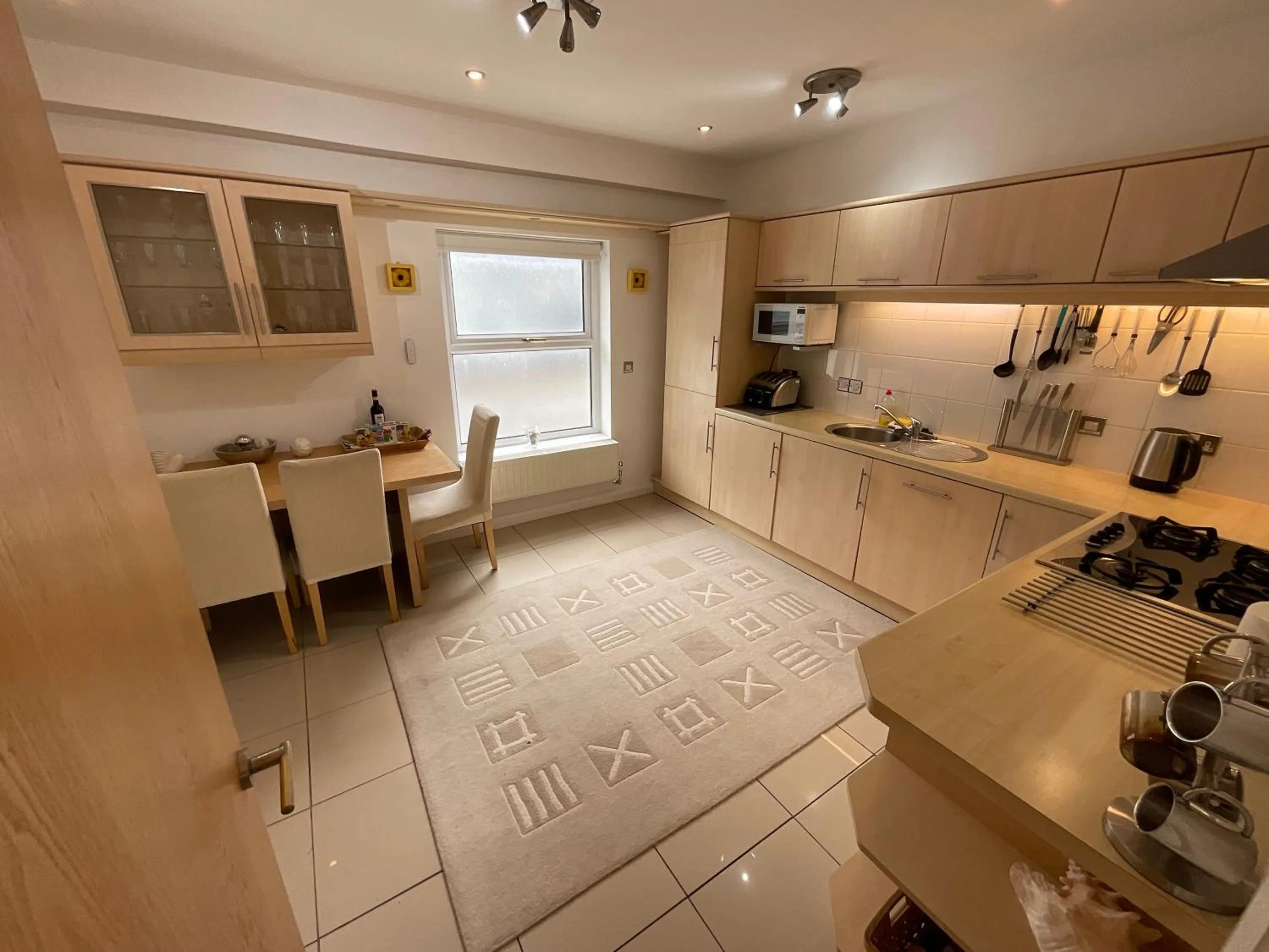 kitchen in Earle House Serviced Apartments