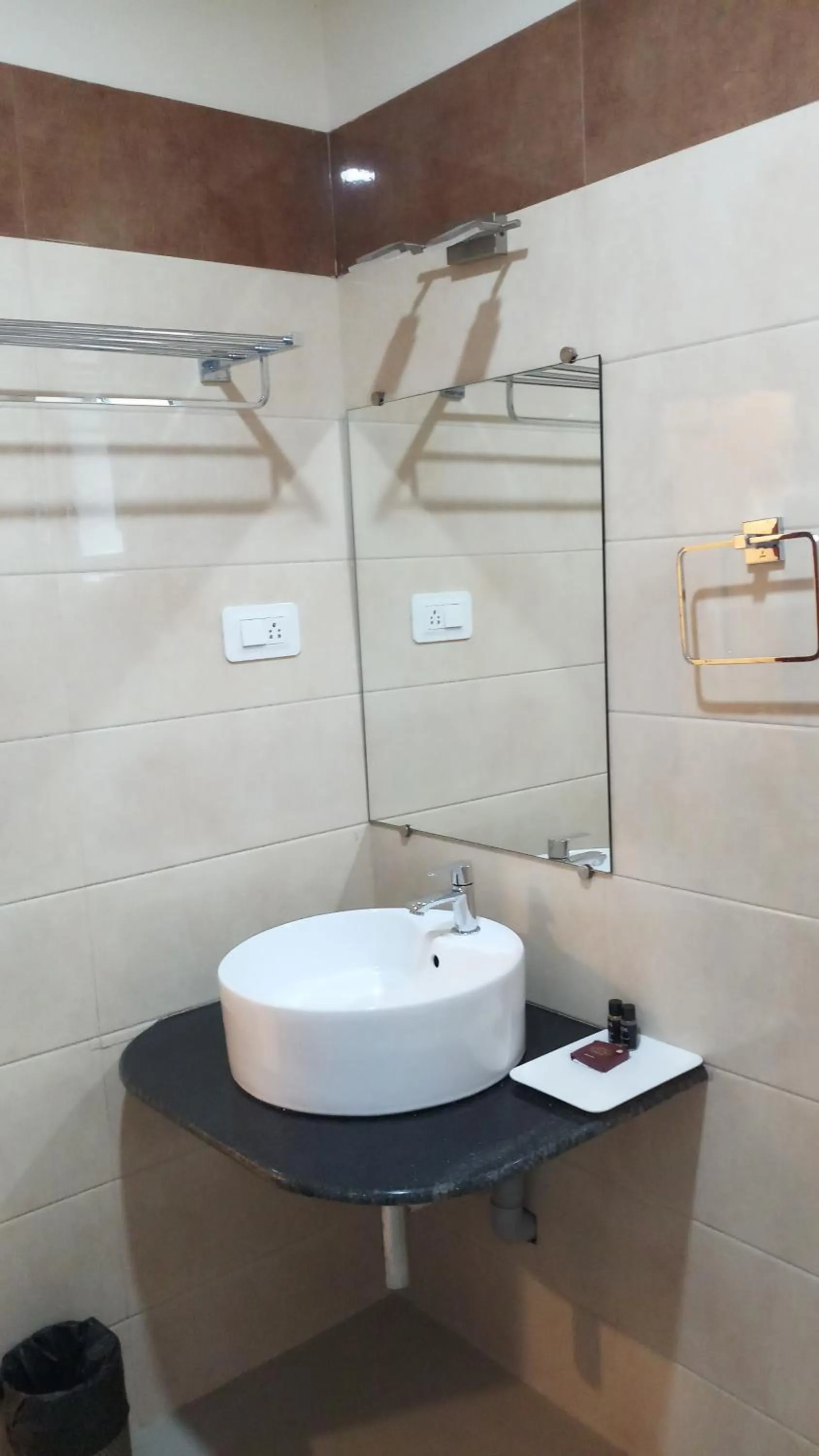 Bathroom in Hotel Saayein Residency
