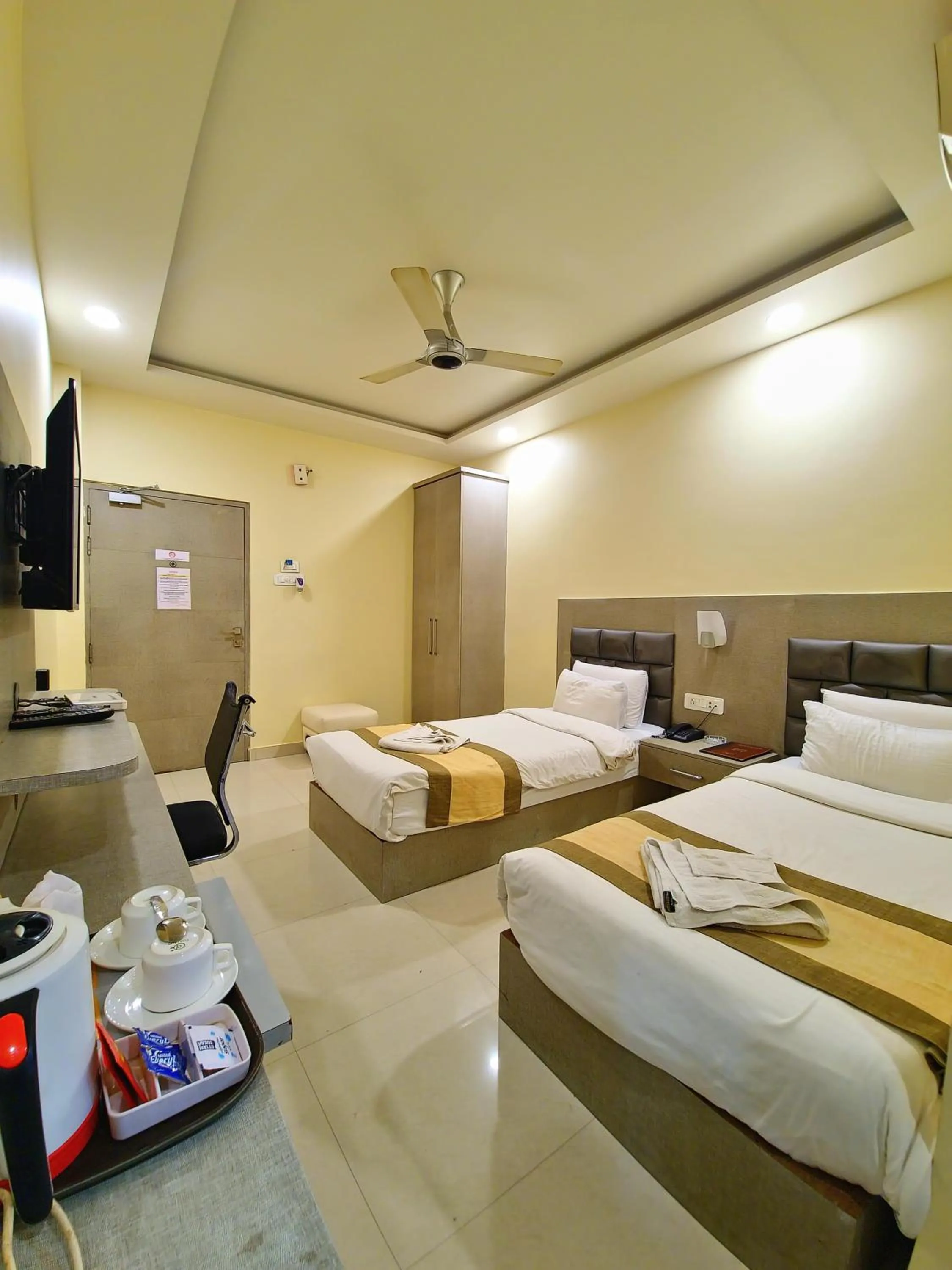 Photo of the whole room, Bed in Hotel Saayein Residency