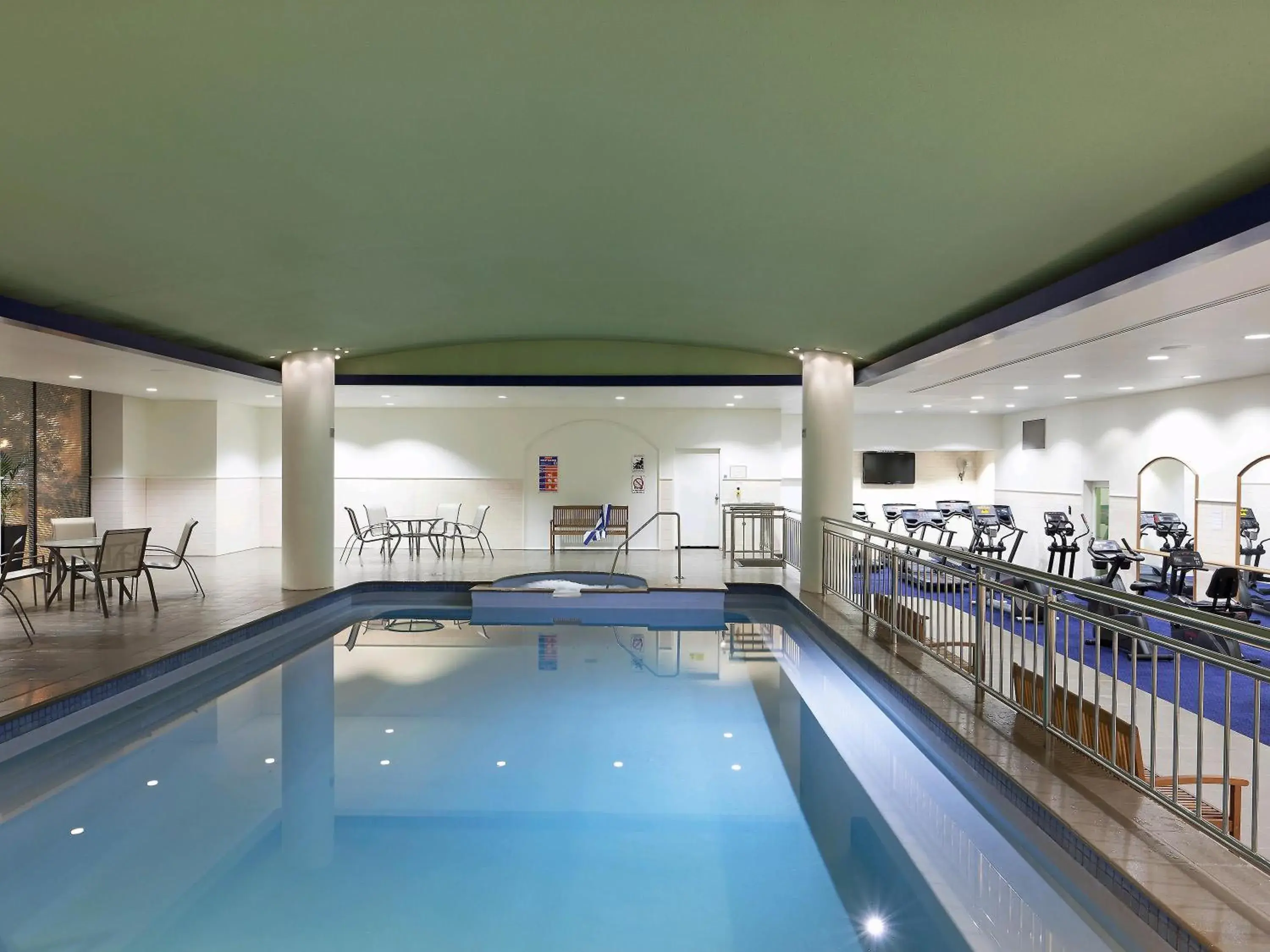 Fitness centre/facilities in Mercure Melbourne Albert Park Fitness centre/facilities in Mercure Melbourne Albert Park