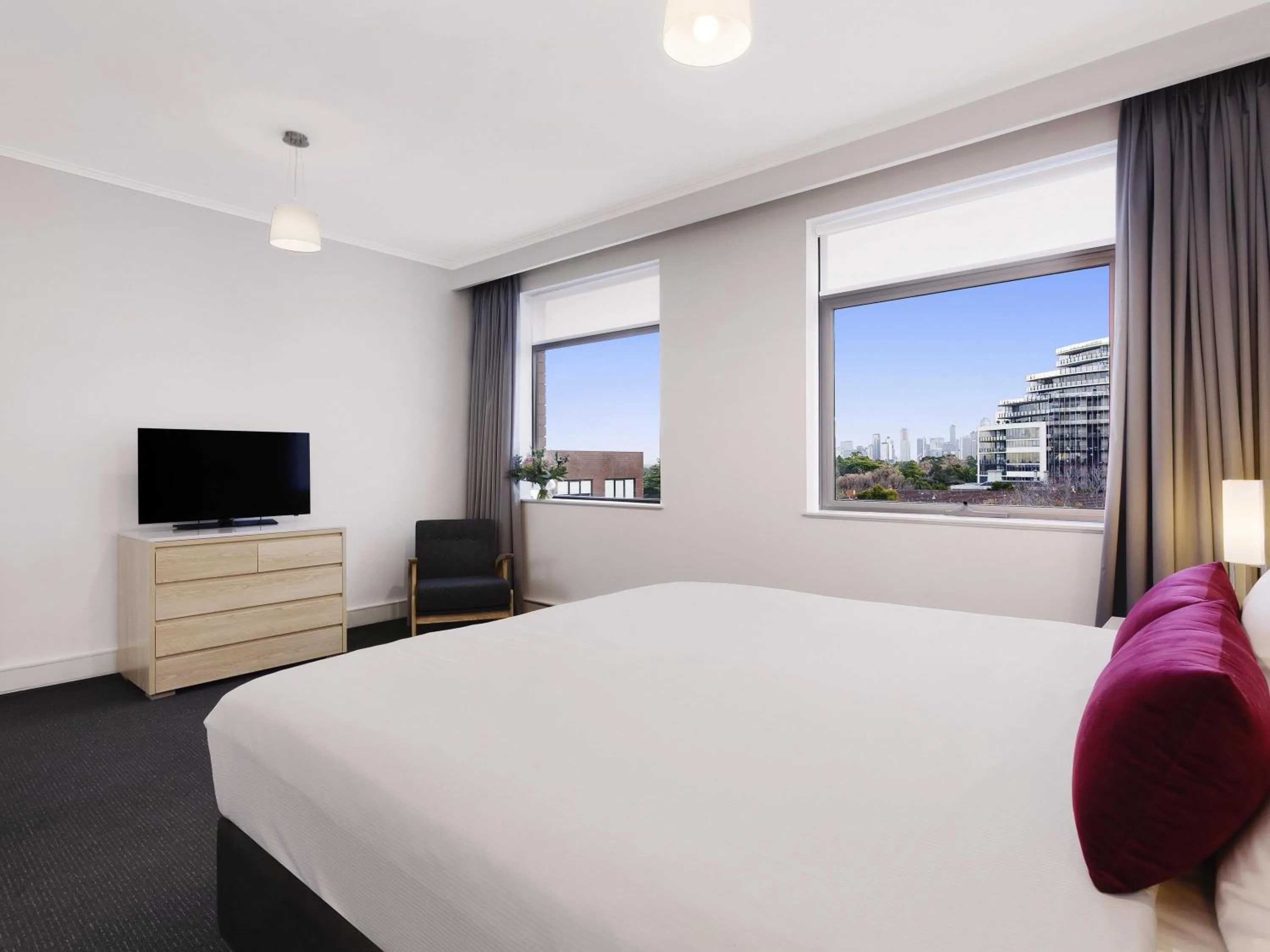 Bedroom, Bed in Mercure Melbourne Albert Park