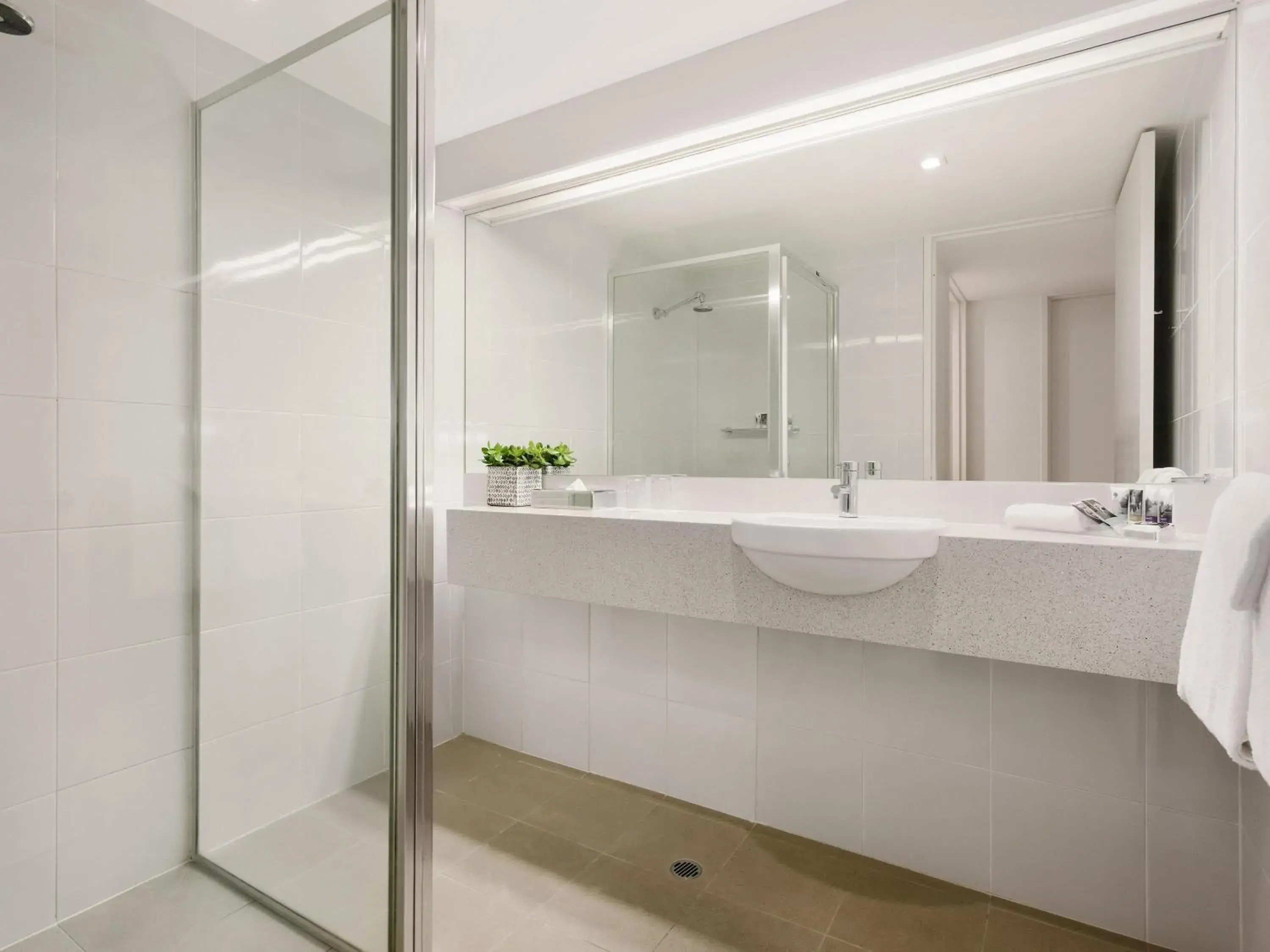 Bedroom in Mercure Melbourne Albert Park Bedroom in Mercure Melbourne Albert Park