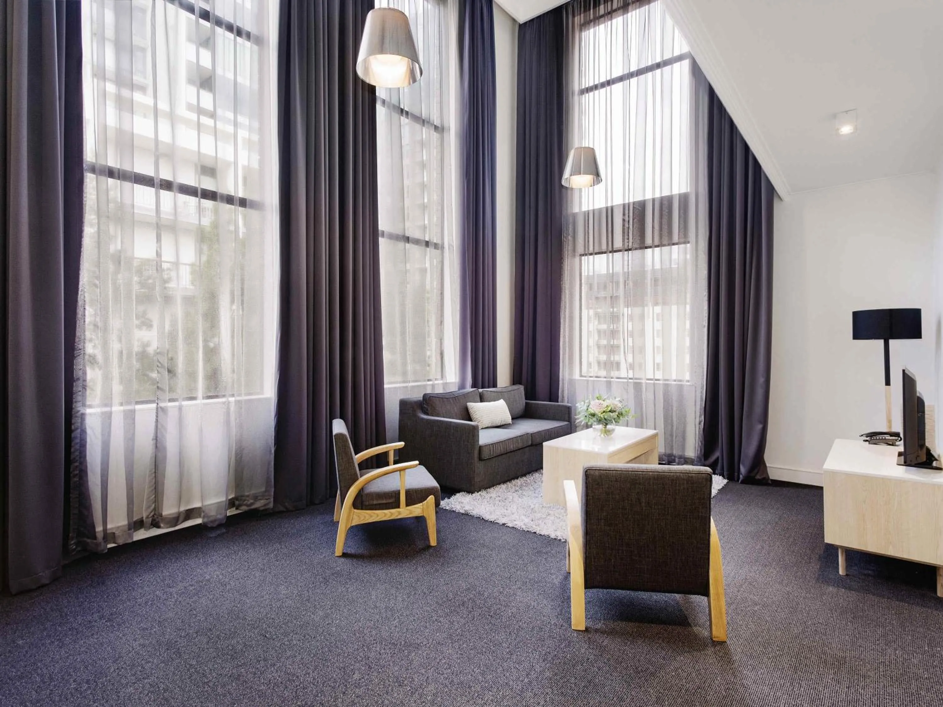 Bedroom, Bed in Mercure Melbourne Albert Park