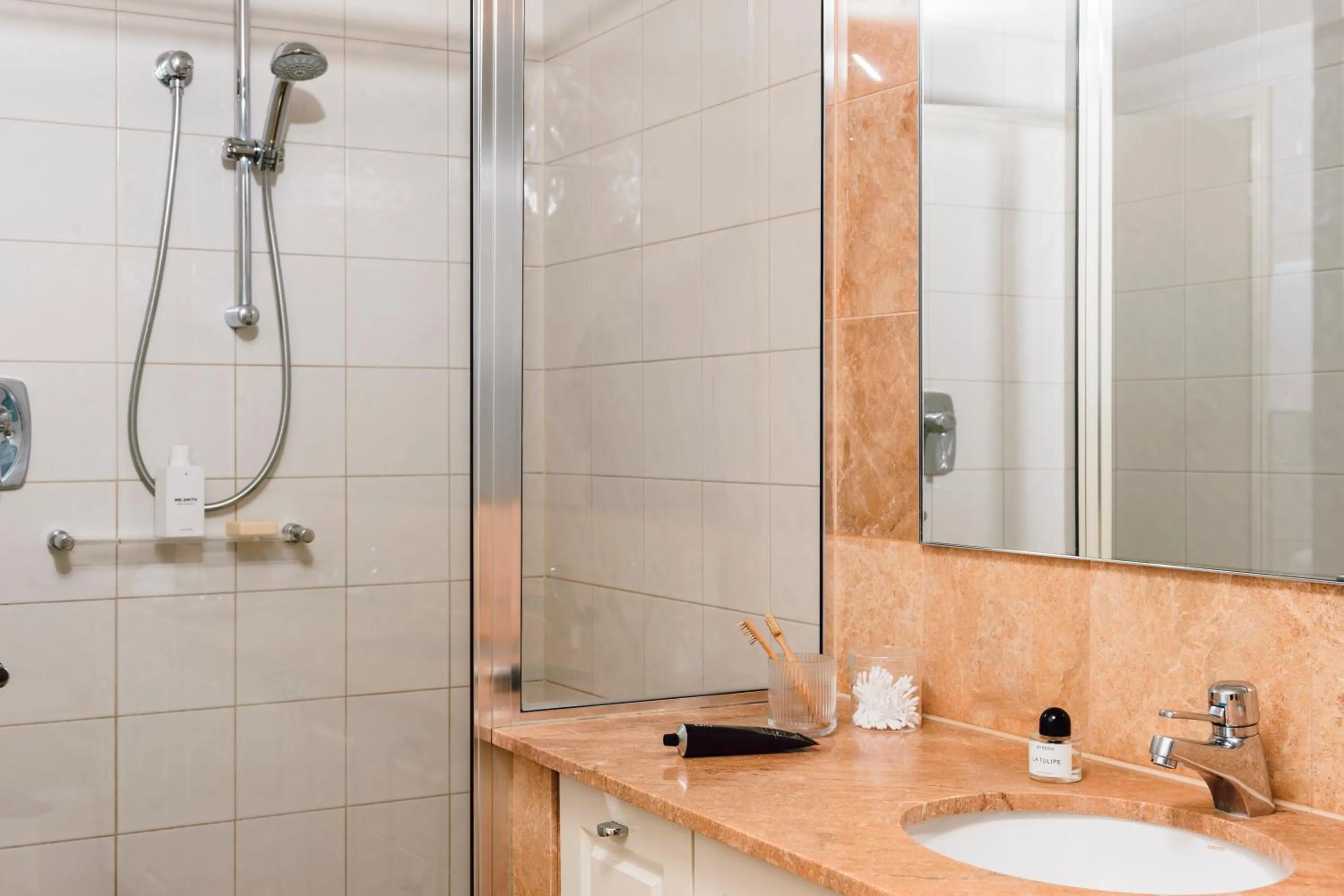 Bathroom in Quay West Suites Melbourne