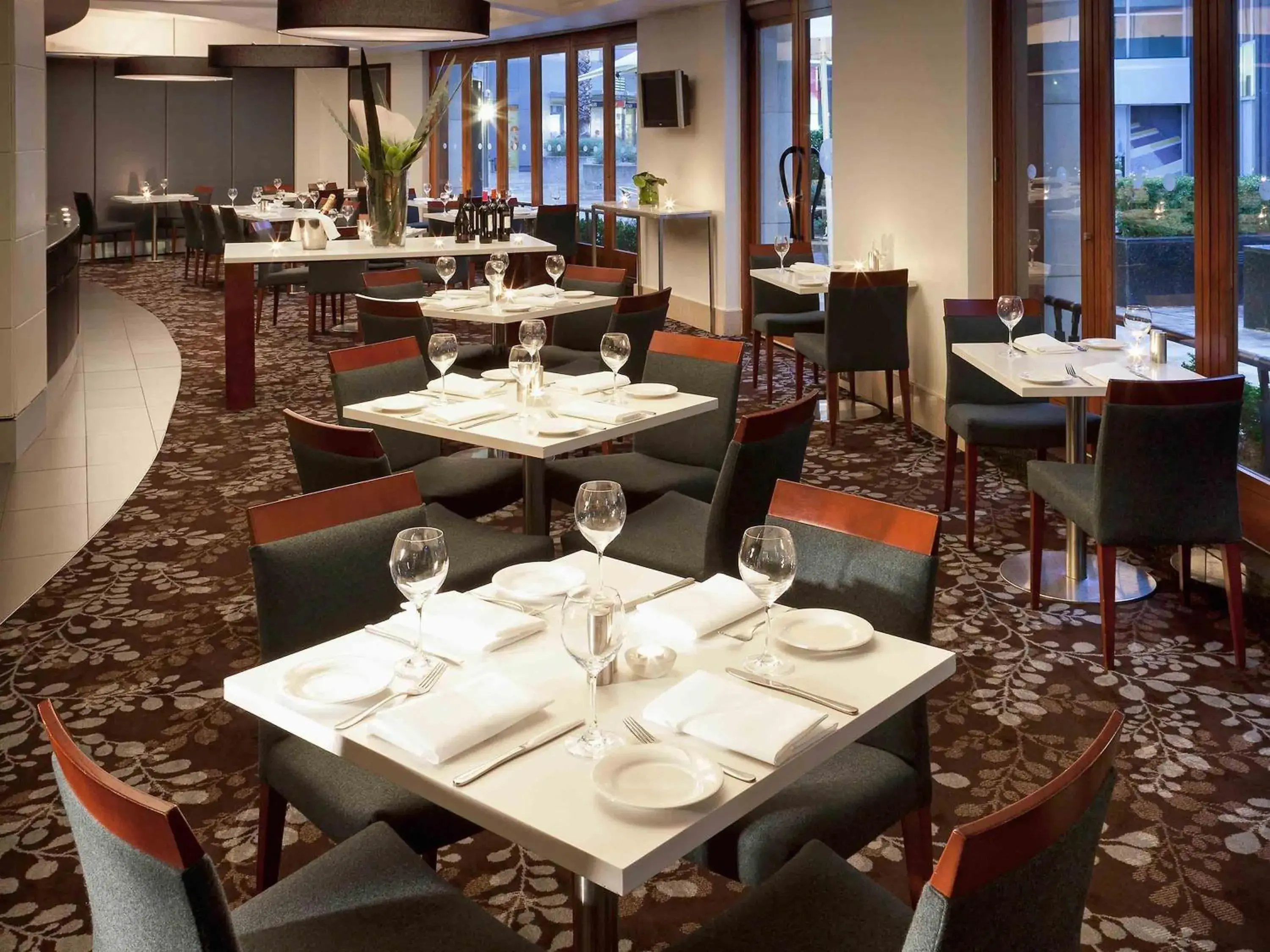 Restaurant/places to eat in Quay West Suites Melbourne Restaurant/places to eat in Quay West Suites Melbourne