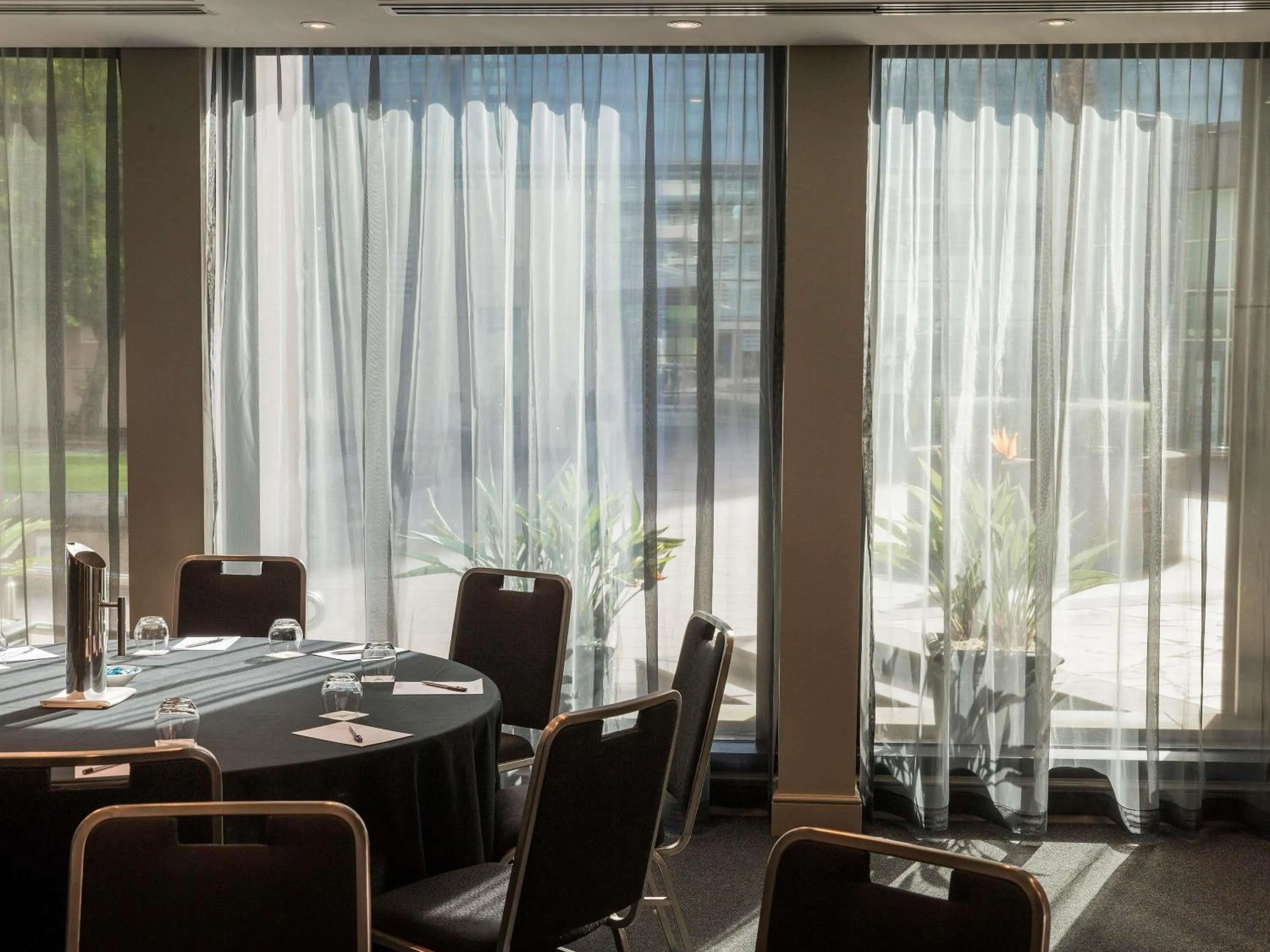 Meeting/conference room in Quay West Suites Melbourne