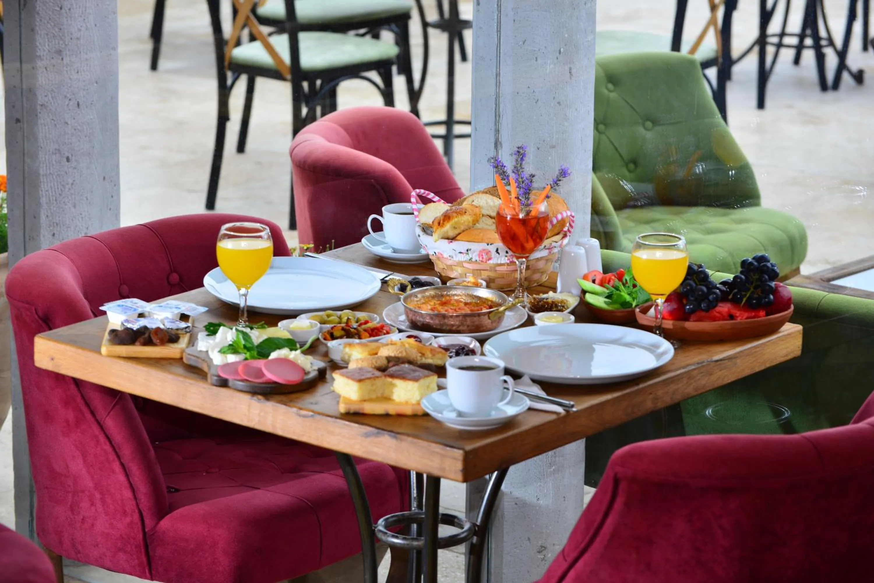 Breakfast in Caftan Cave Suites