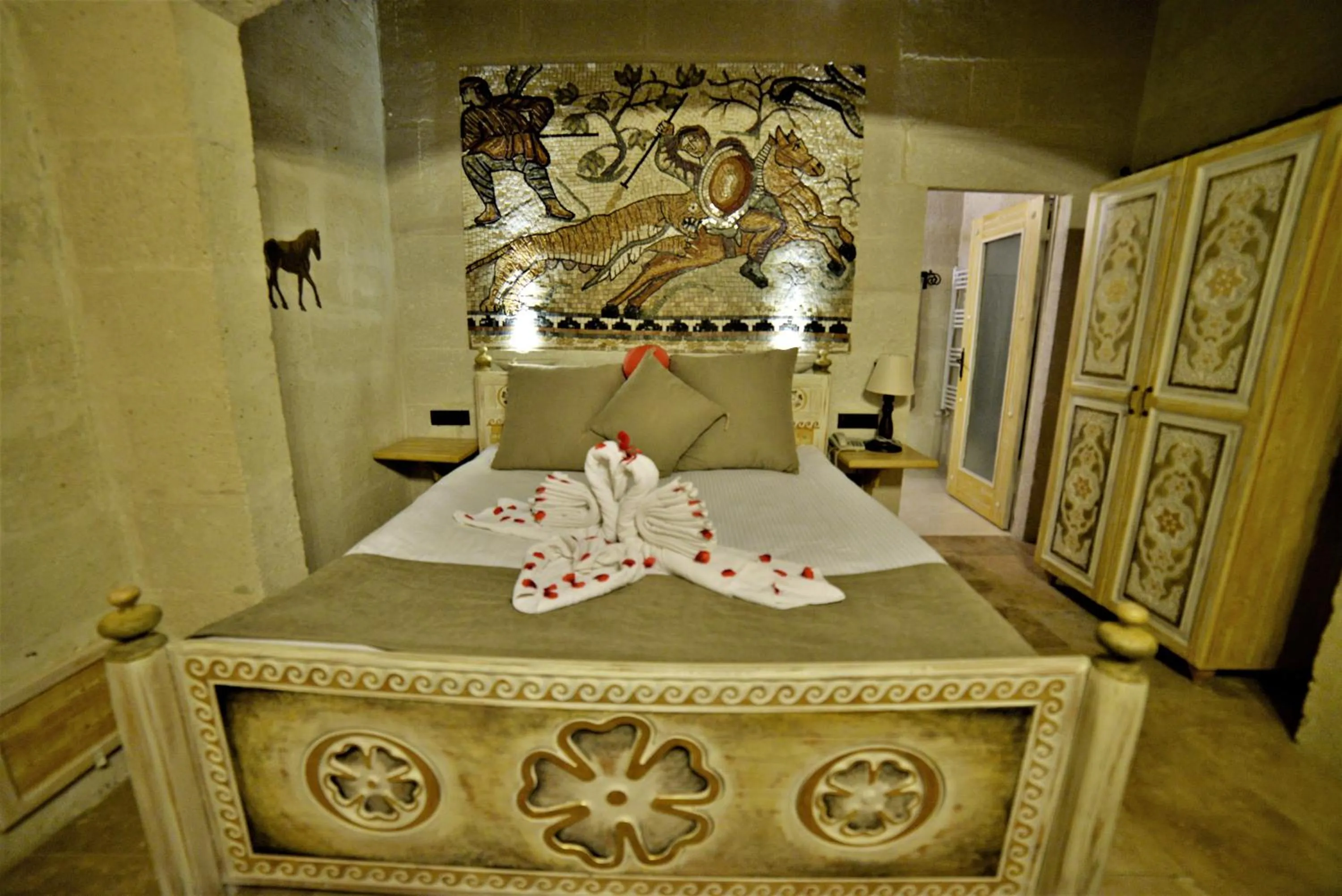 Bedroom in Caftan Cave Suites