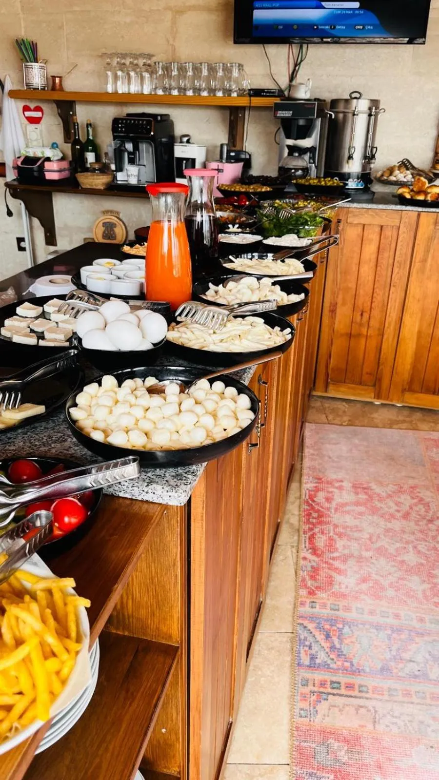 Buffet breakfast in Caftan Cave Suites