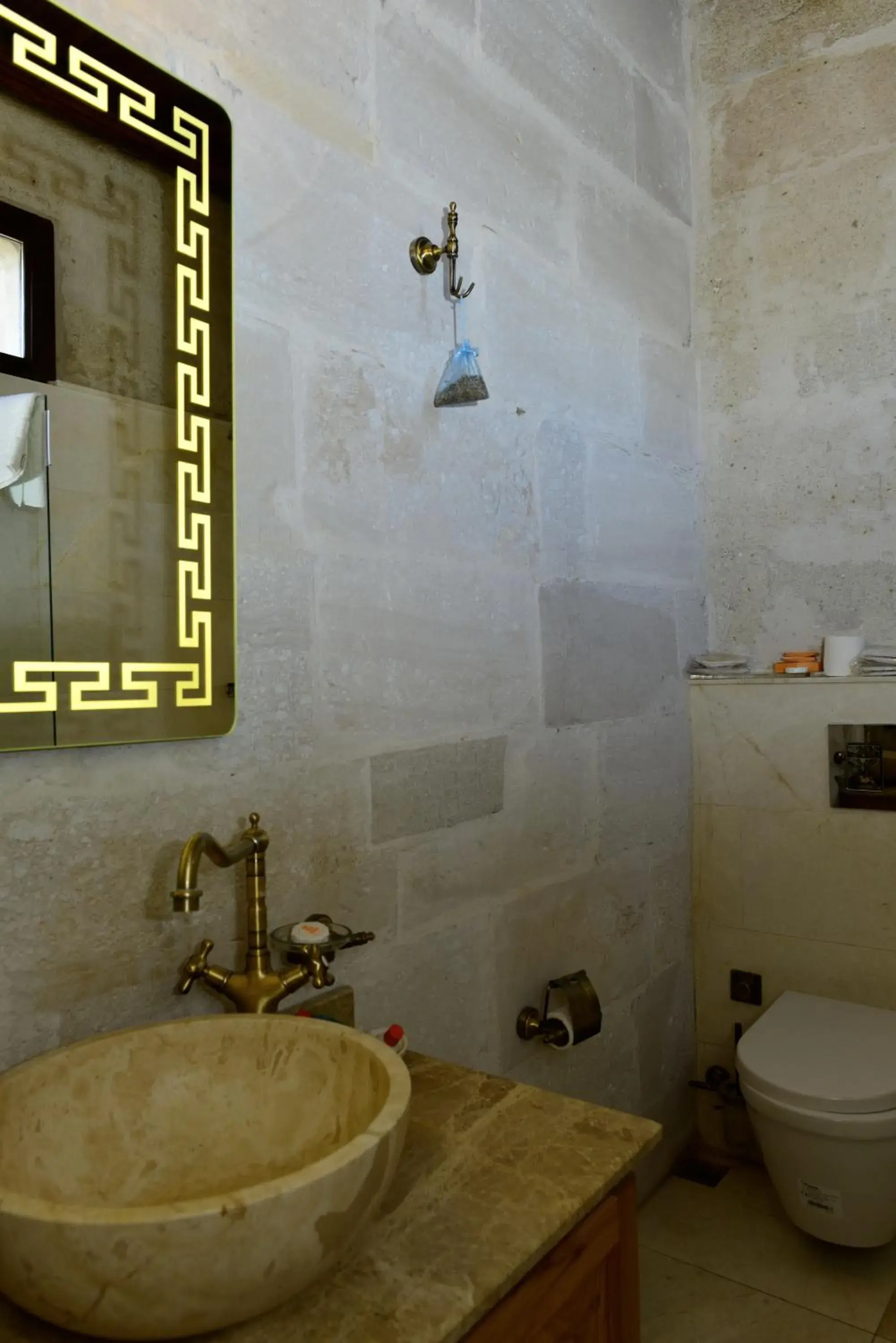 Standard Twin Room in Caftan Cave Suites Standard Twin Room in Caftan Cave Suites