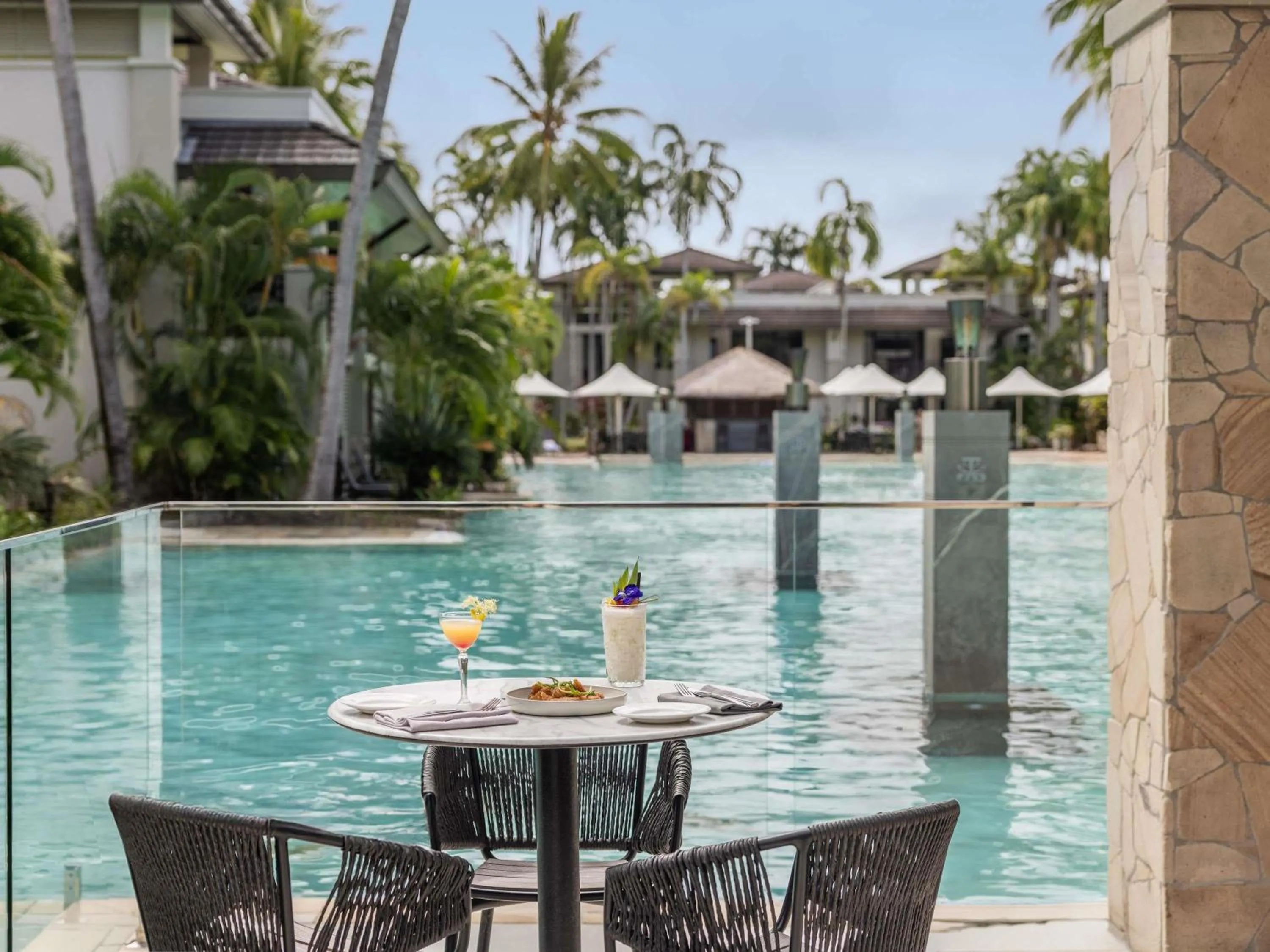 Restaurant/places to eat in Pullman Port Douglas Sea Temple Resort and Spa