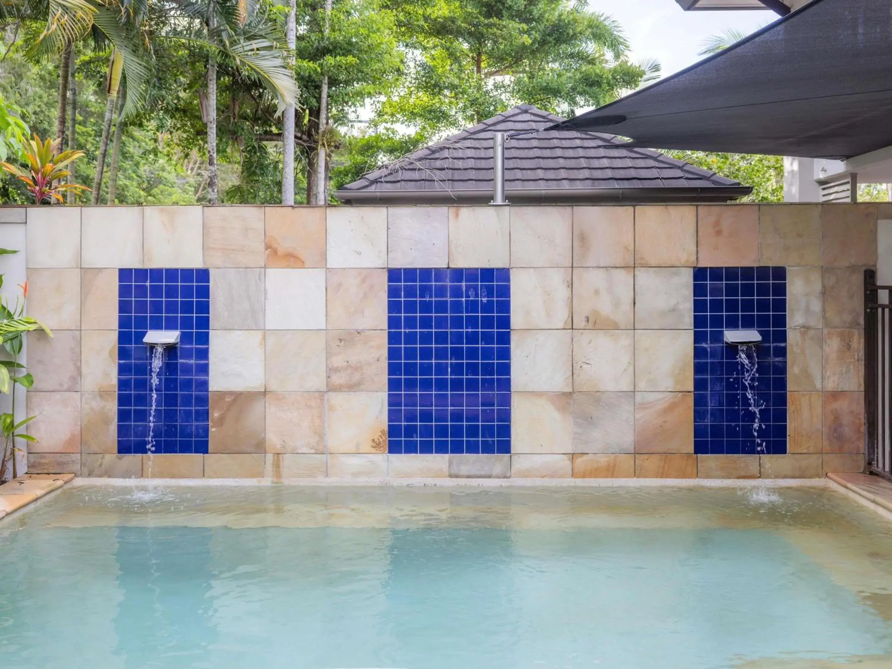 Bedroom in Pullman Port Douglas Sea Temple Resort and Spa Bedroom in Pullman Port Douglas Sea Temple Resort and Spa