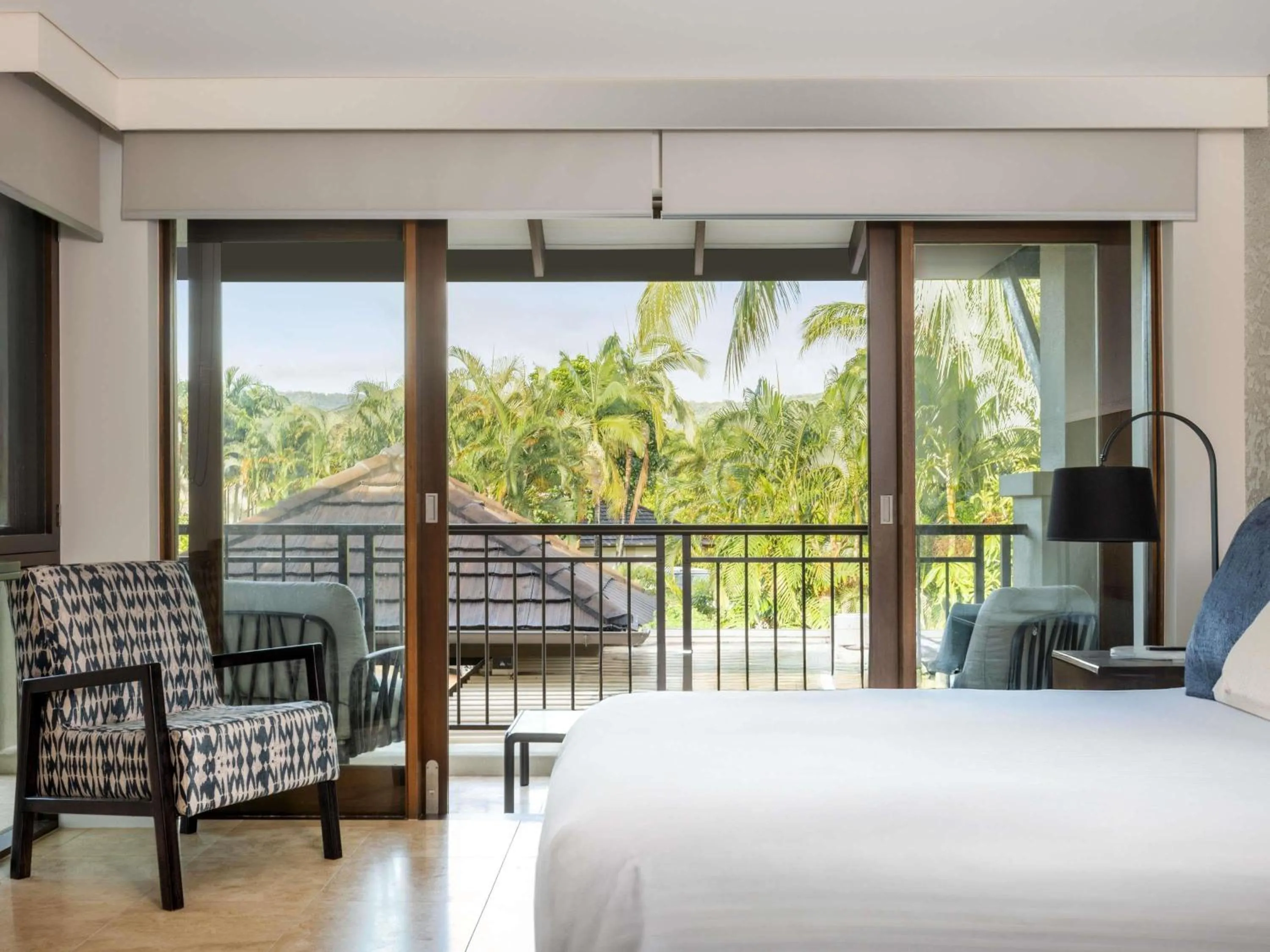 Bedroom, Bed in Pullman Port Douglas Sea Temple Resort and Spa