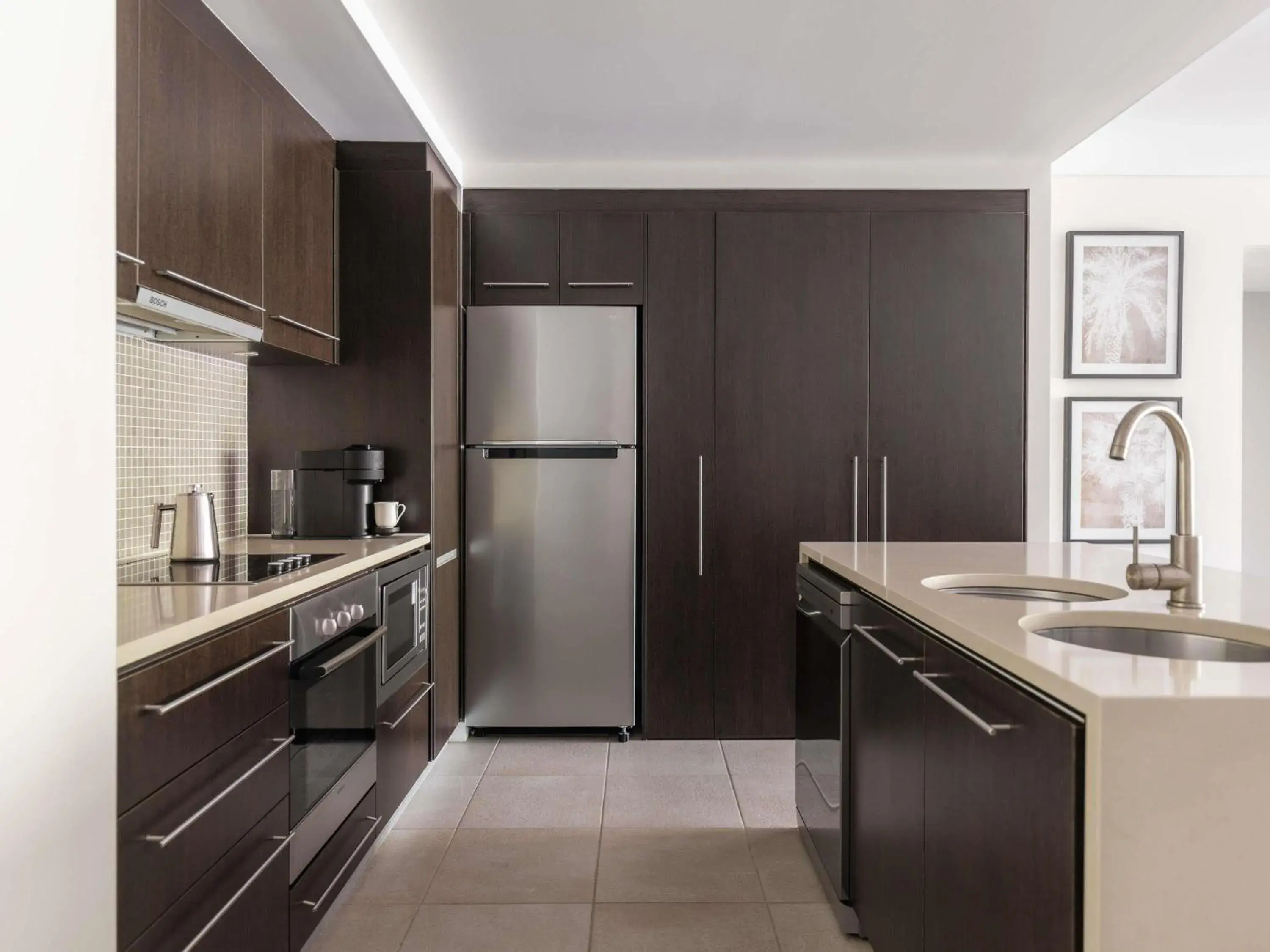 Bedroom in Pullman Port Douglas Sea Temple Resort and Spa Bedroom in Pullman Port Douglas Sea Temple Resort and Spa