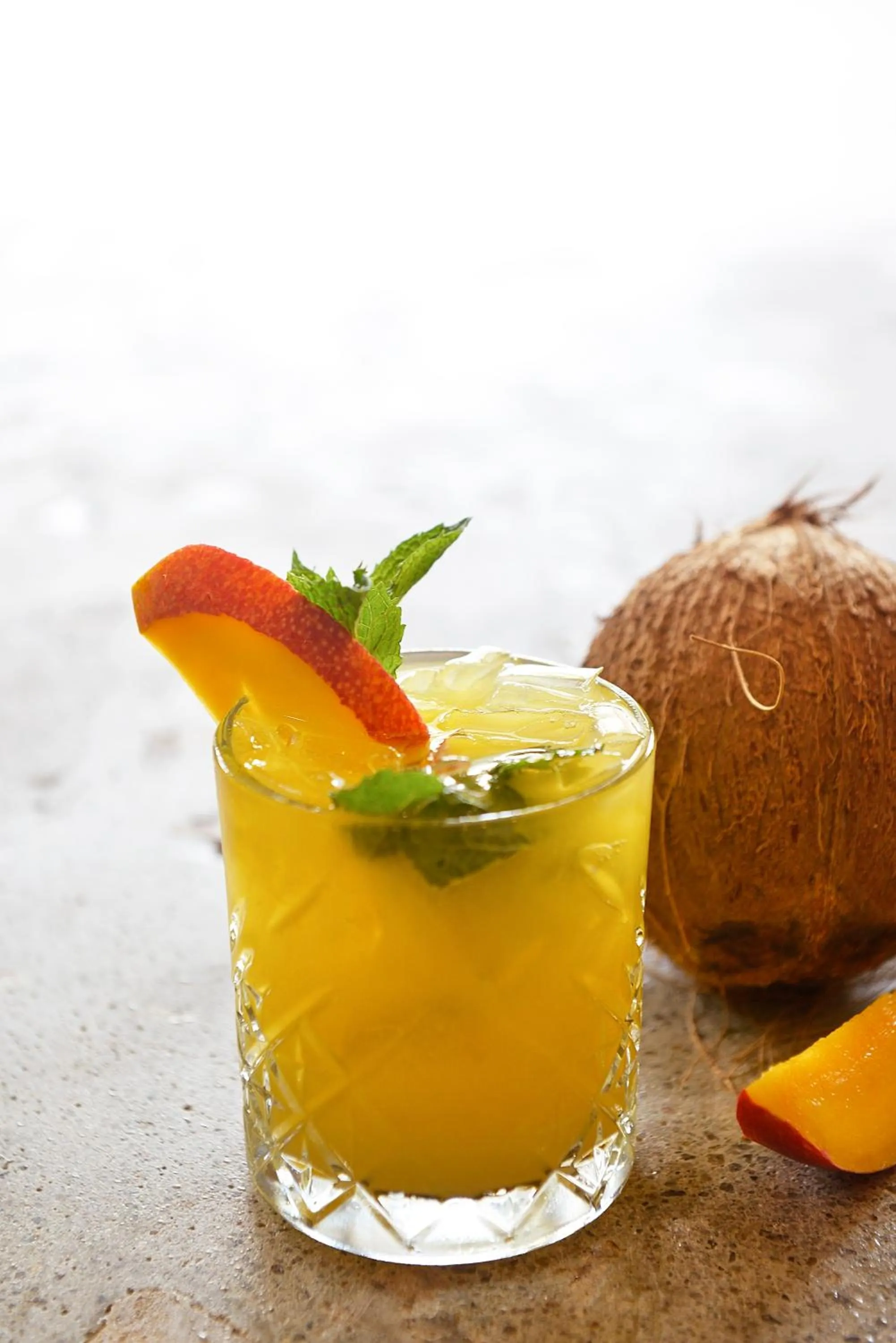 Lounge or bar in Pullman Port Douglas Sea Temple Resort and Spa