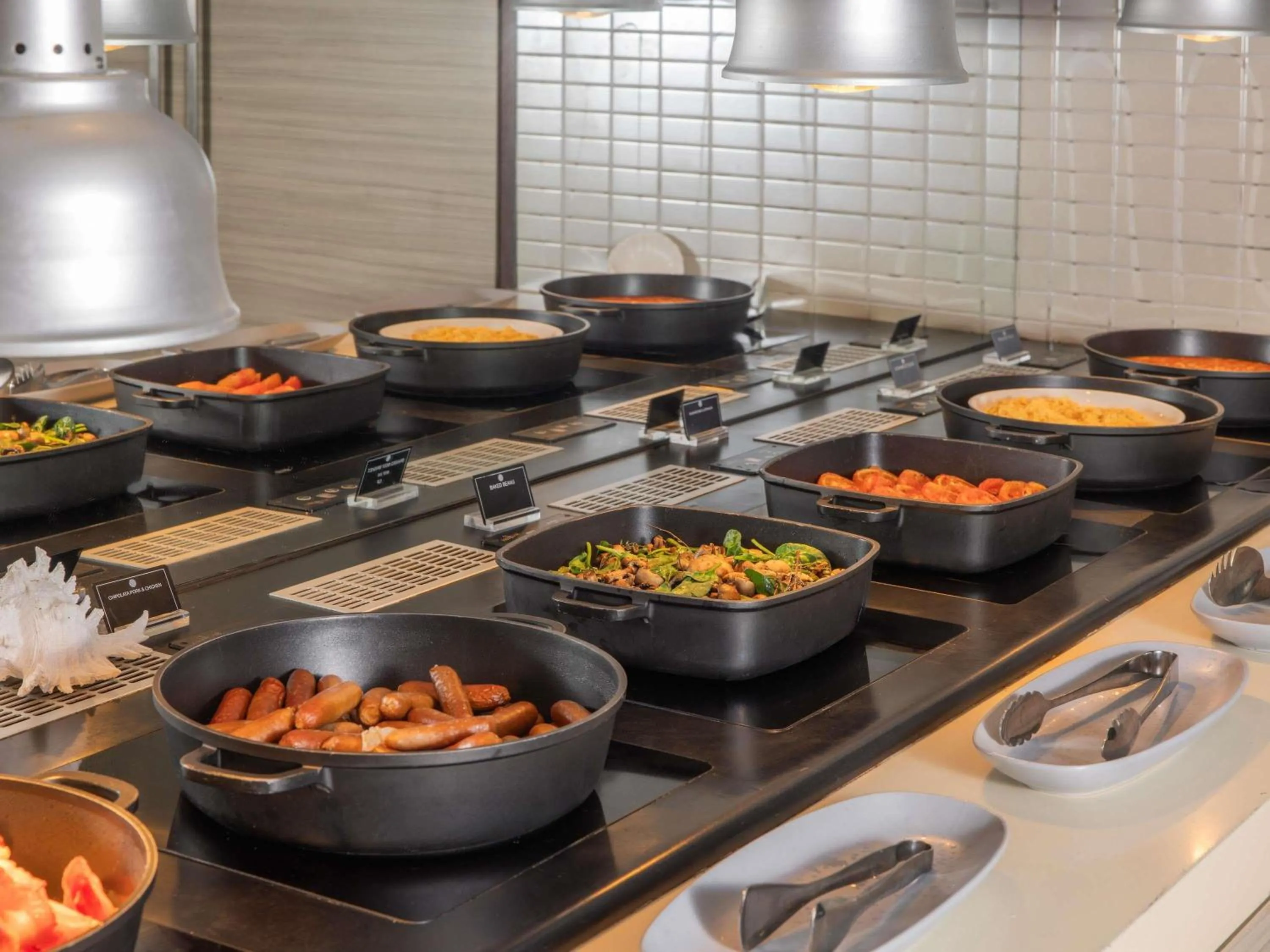 Breakfast in Pullman Port Douglas Sea Temple Resort and Spa