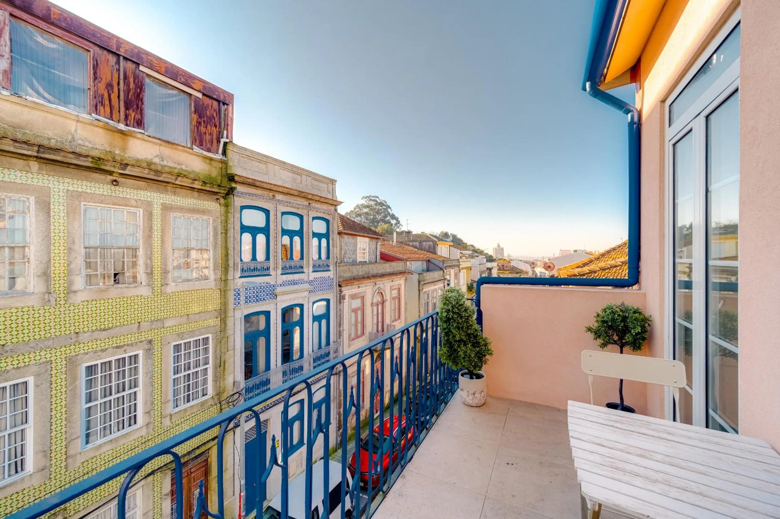 Maisonette in Nomad's Bonjardim City Flats
