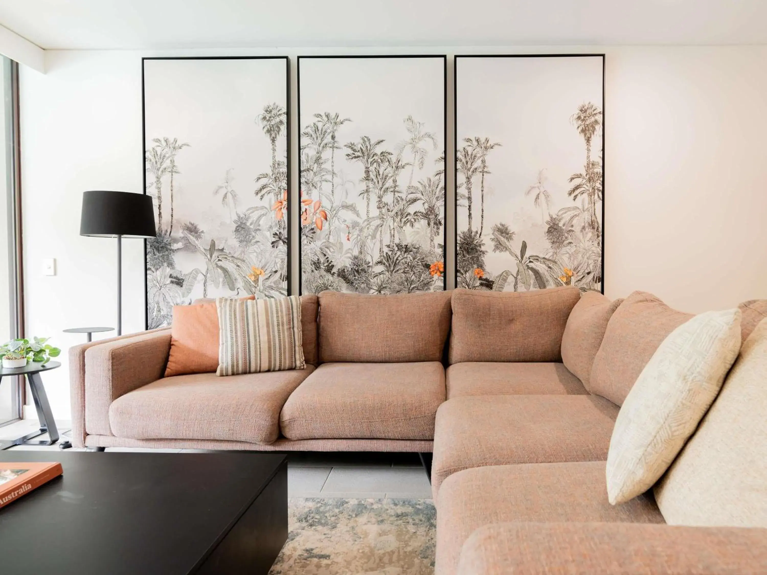 Bedroom in Pullman Palm Cove Sea Temple Resort & Spa Bedroom in Pullman Palm Cove Sea Temple Resort & Spa