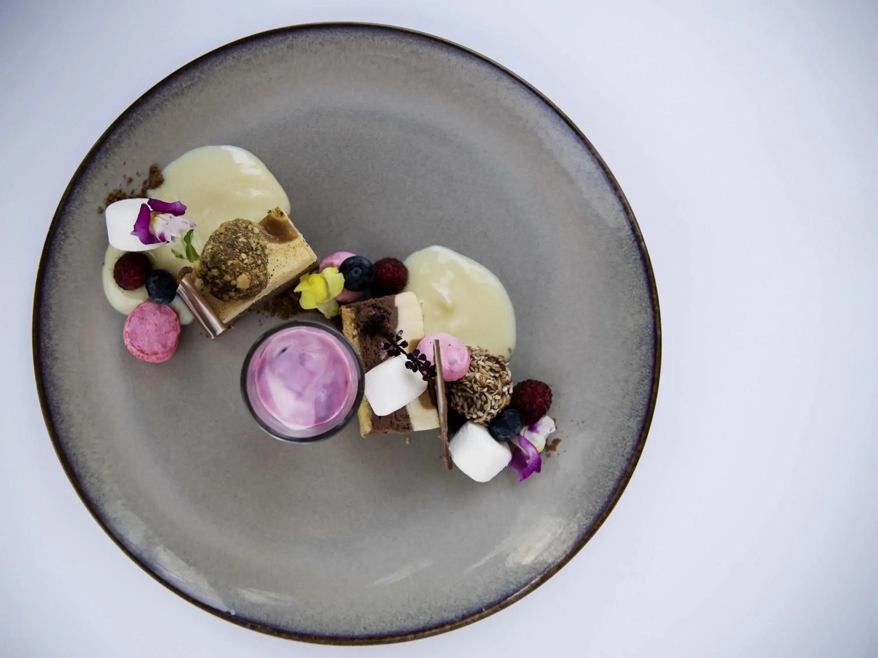 Restaurant/places to eat in Pullman Palm Cove Sea Temple Resort & Spa Restaurant/places to eat in Pullman Palm Cove Sea Temple Resort & Spa